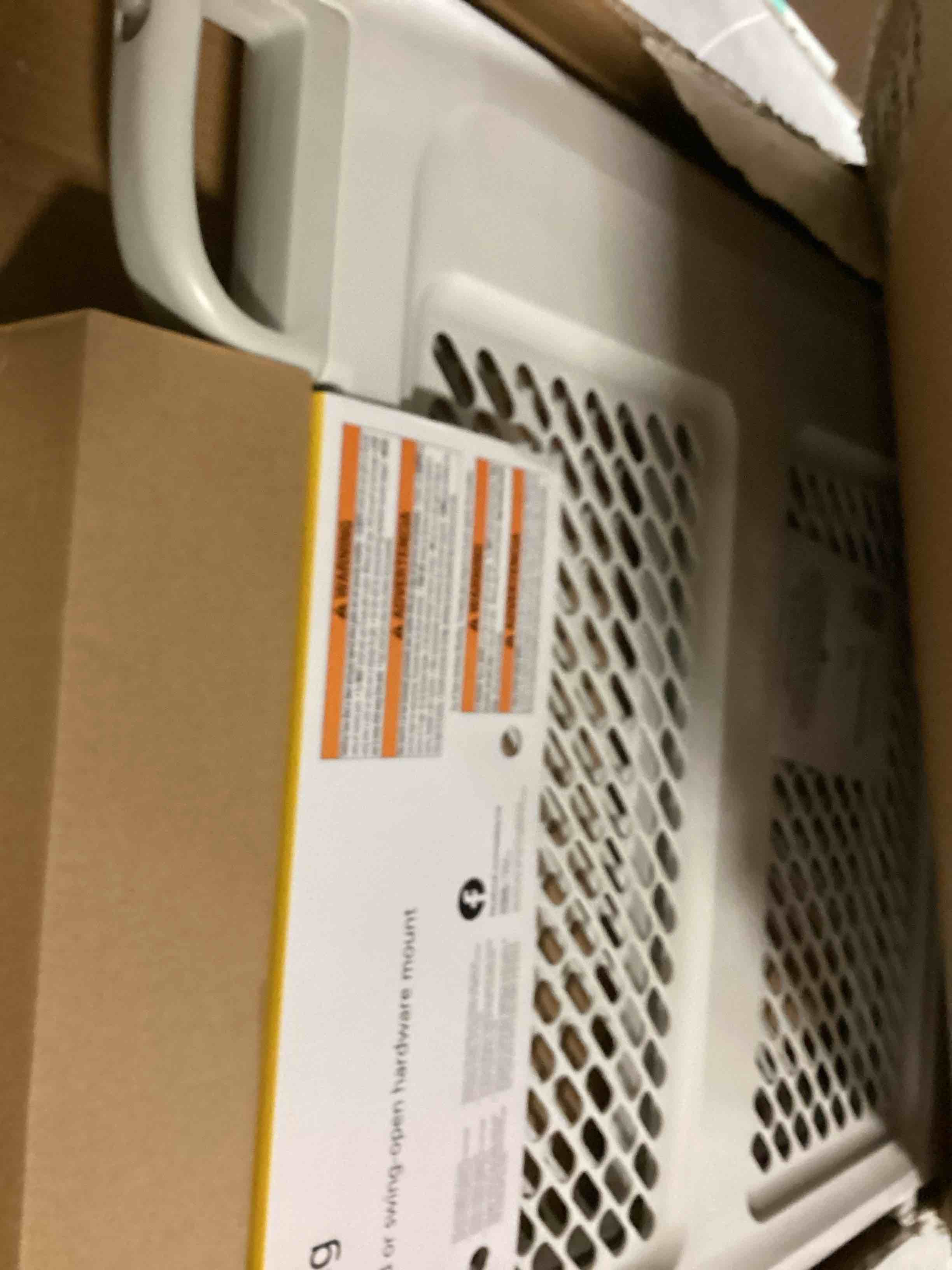 https://s3.amazonaws.com/lotting-images-prod/bidfta/GRA1636861_1743431474847.jpeg