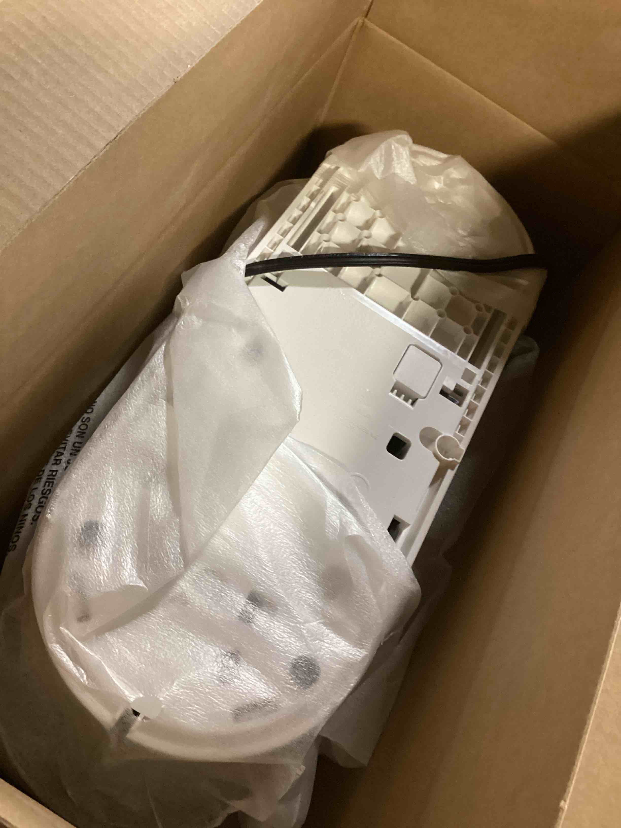 https://s3.amazonaws.com/lotting-images-prod/bidfta/GRA1637224_1743691047811.jpeg