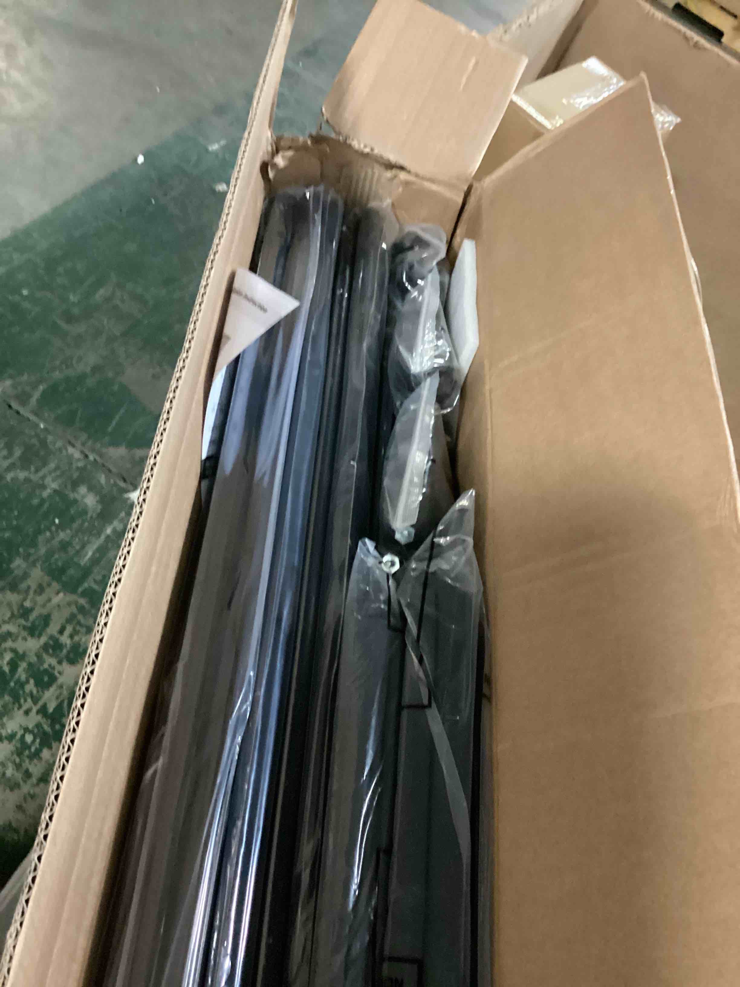 https://s3.amazonaws.com/lotting-images-prod/bidfta/GRA1637364_1743777416808.jpeg