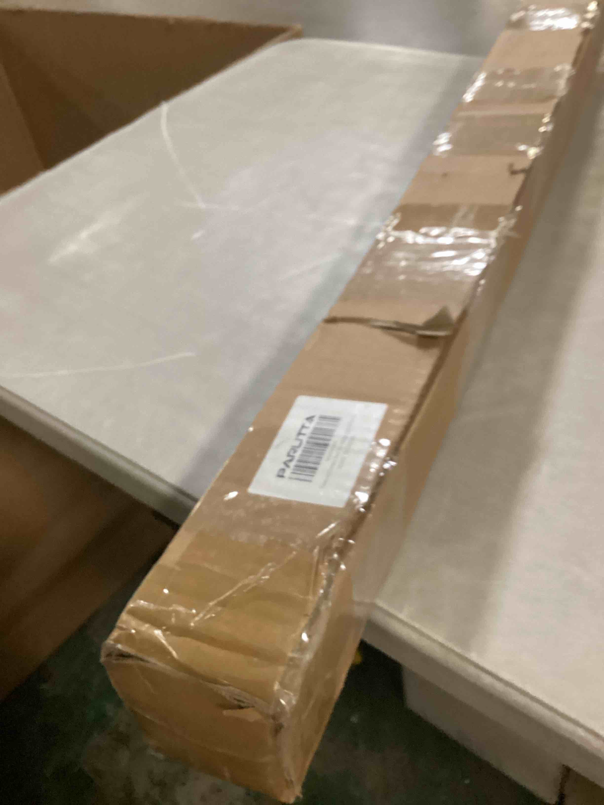 https://s3.amazonaws.com/lotting-images-prod/bidfta/GRA1637859_1744286188003.jpeg