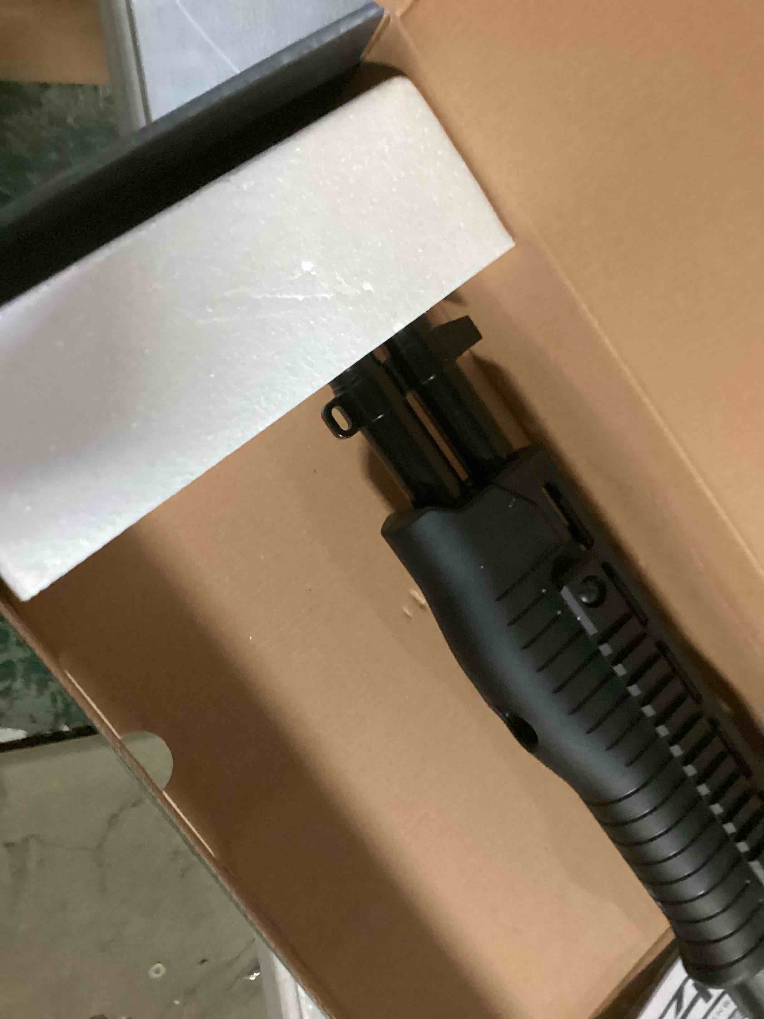 https://s3.amazonaws.com/lotting-images-prod/bidfta/GRA1638116_1744638282034.jpeg