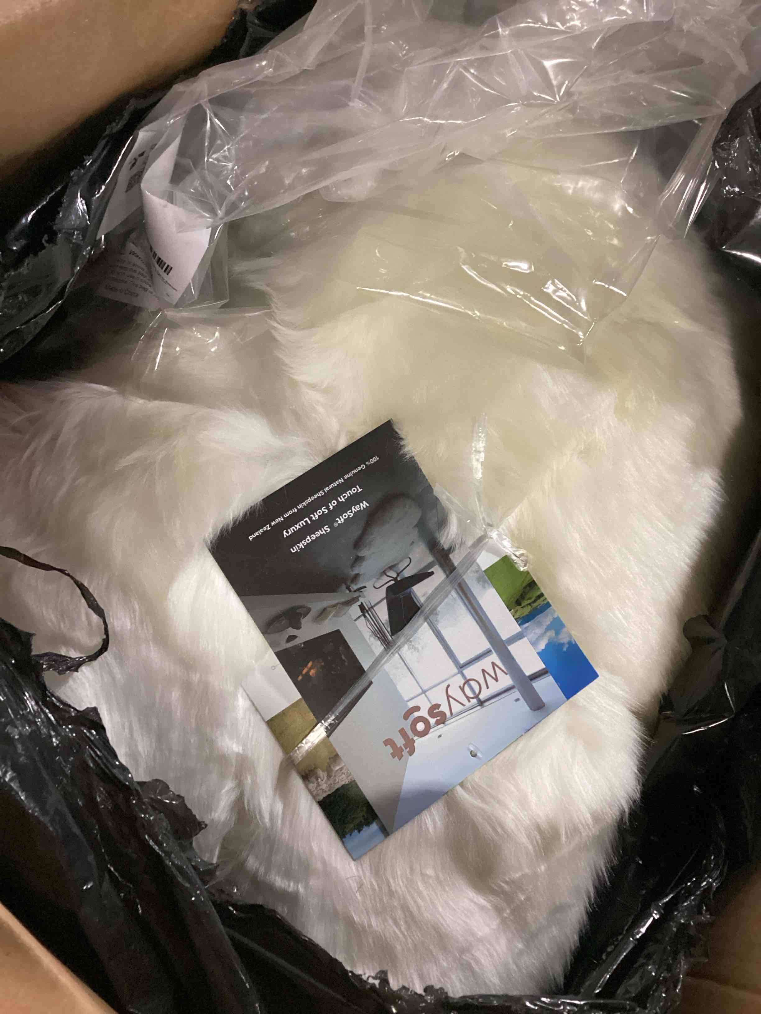 https://s3.amazonaws.com/lotting-images-prod/bidfta/GRA1638220_1744718241858.jpeg