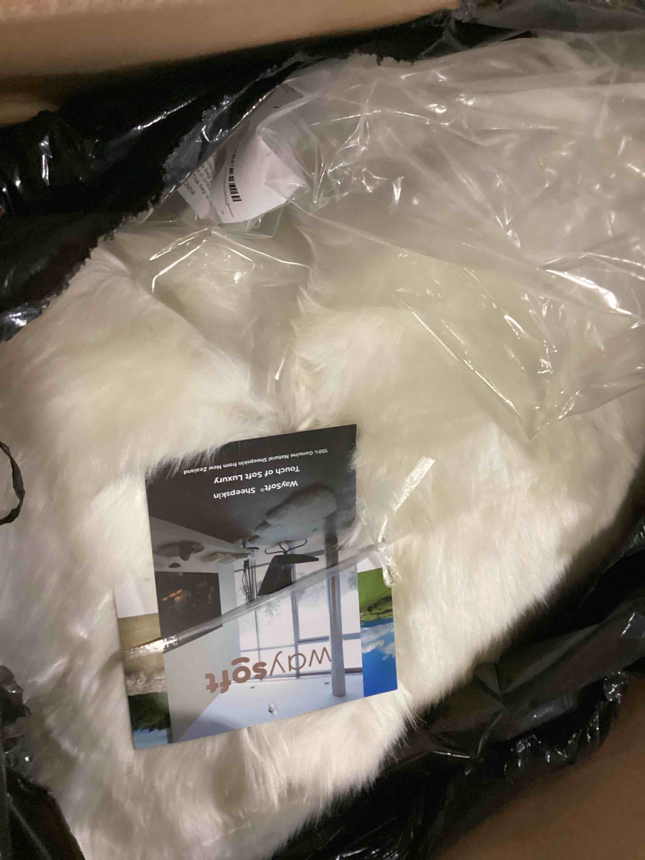 https://s3.amazonaws.com/lotting-images-prod/bidfta/GRA1638220_1744718242958.jpeg