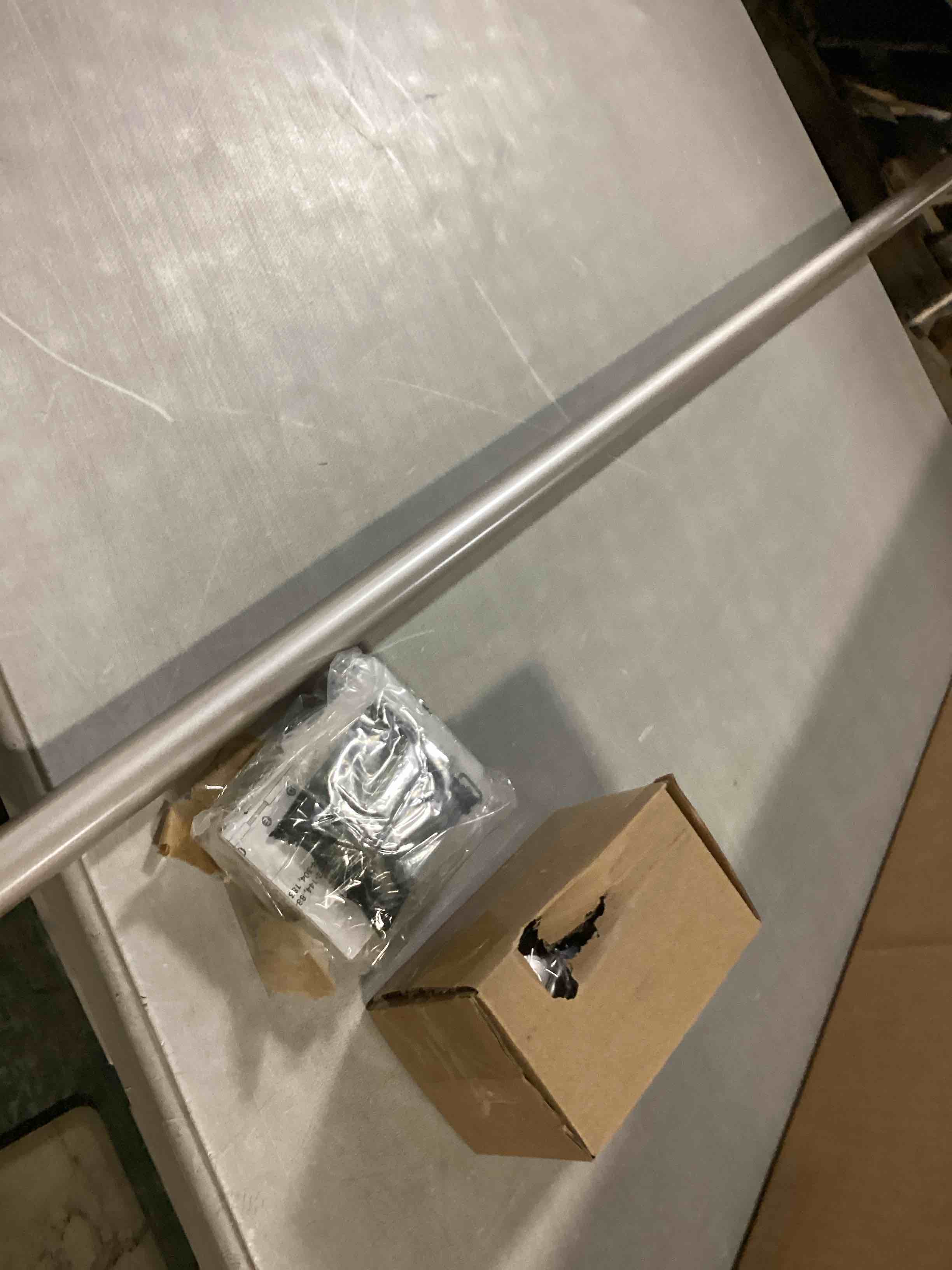 https://s3.amazonaws.com/lotting-images-prod/bidfta/GRA1638381_1744806925782.jpeg