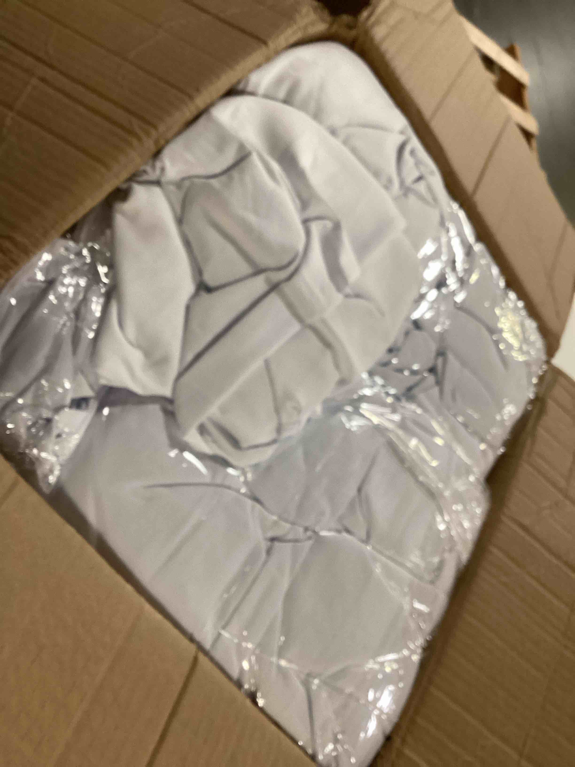 https://s3.amazonaws.com/lotting-images-prod/bidfta/GRA1638723_1745328565485.jpeg