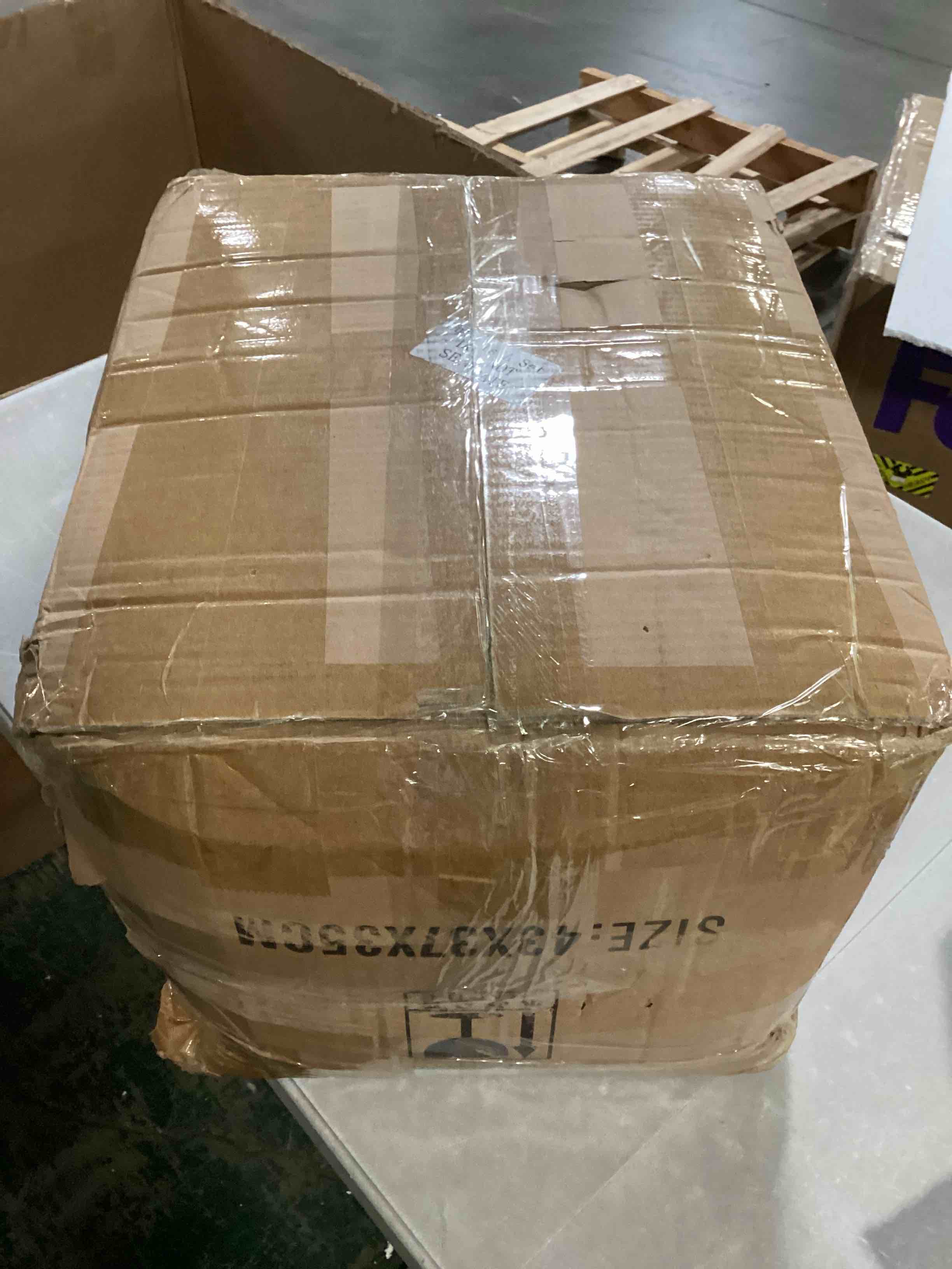 https://s3.amazonaws.com/lotting-images-prod/bidfta/GRA1638723_1745328590584.jpeg