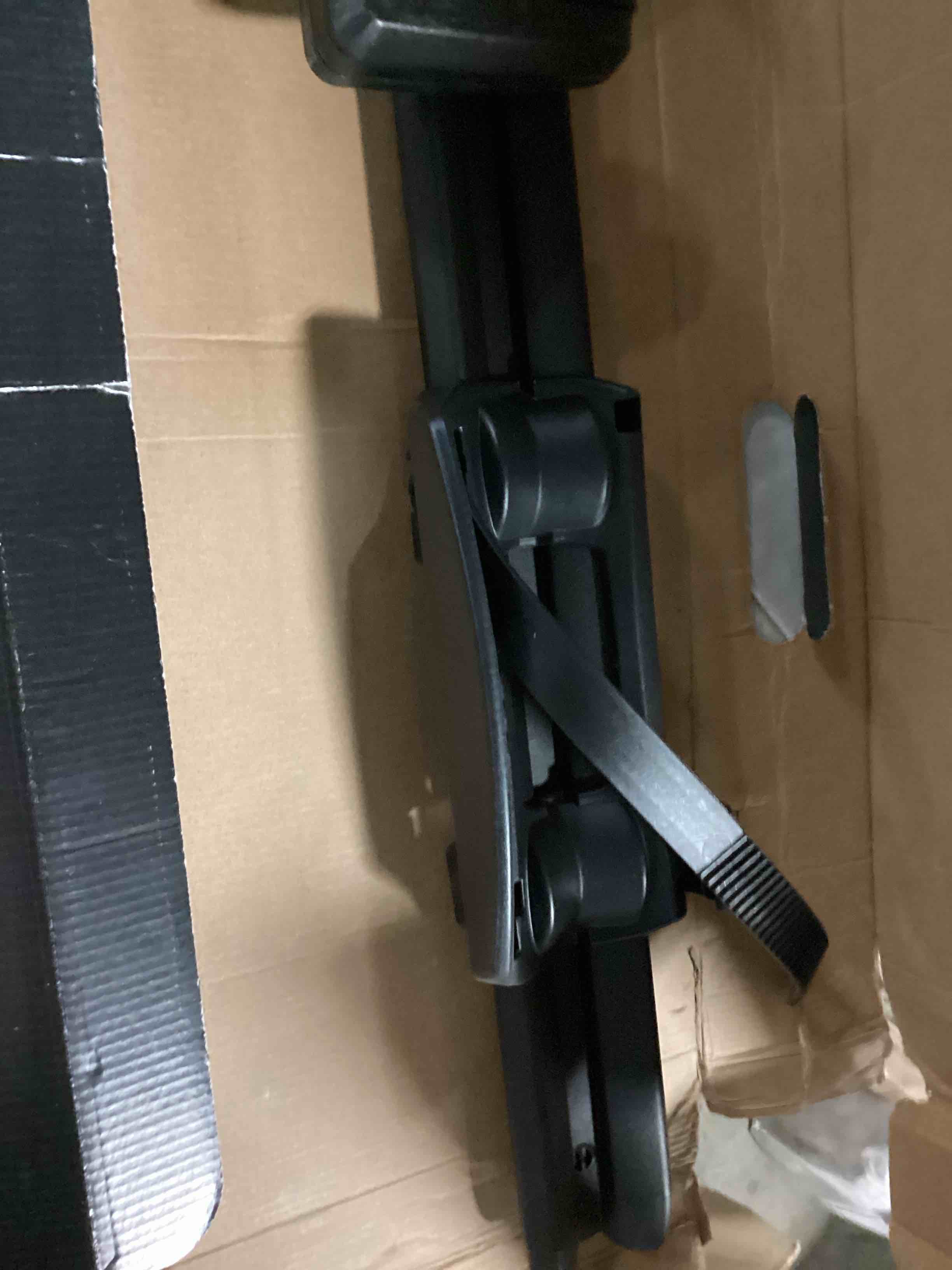 https://s3.amazonaws.com/lotting-images-prod/bidfta/GRA1638958_1745494281929.jpeg