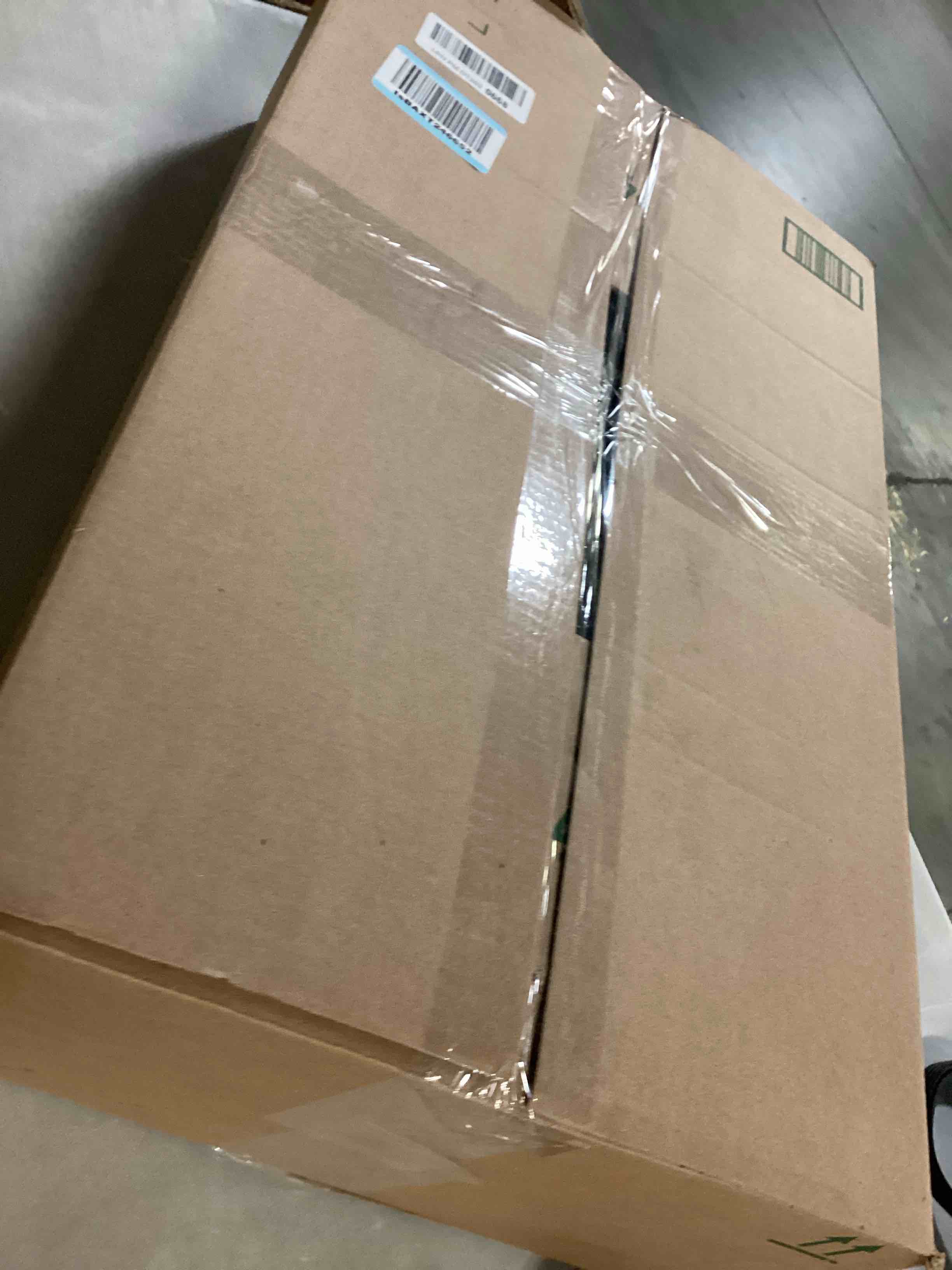 https://s3.amazonaws.com/lotting-images-prod/bidfta/GRA1638974_1745498314994.jpeg