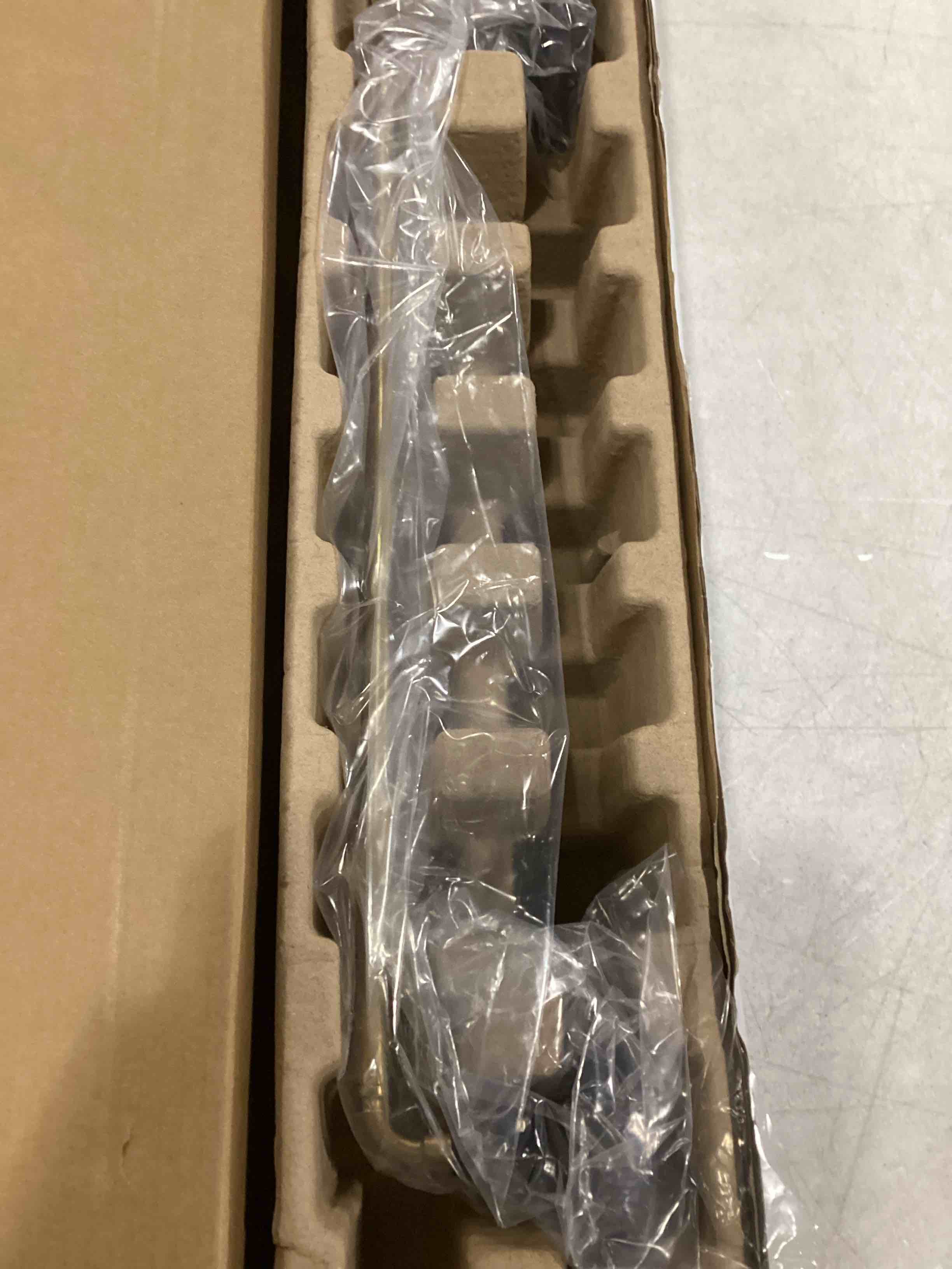https://s3.amazonaws.com/lotting-images-prod/bidfta/GRA1639161_1742218960169.jpeg