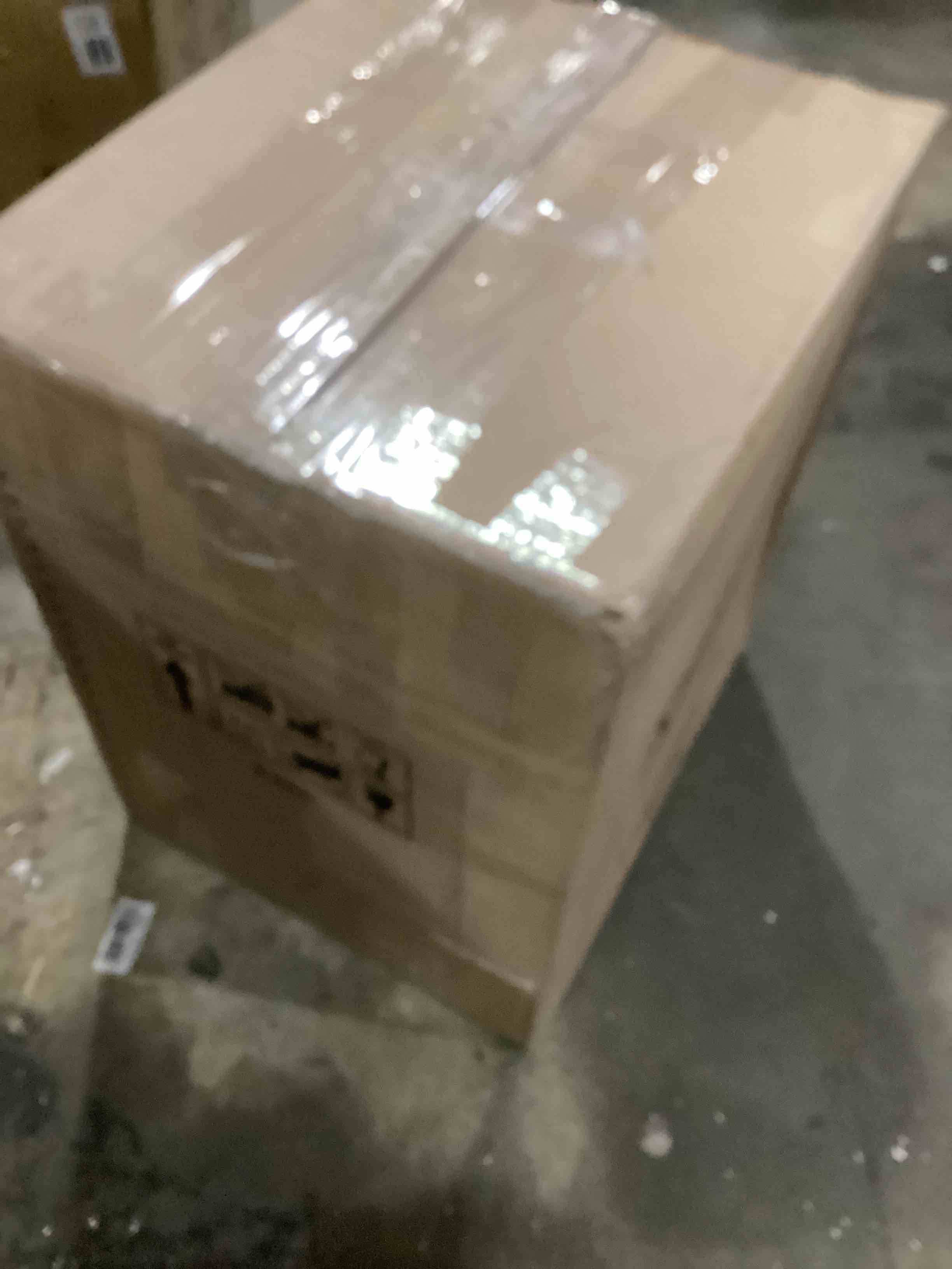 https://s3.amazonaws.com/lotting-images-prod/bidfta/GRA1639247_1742385358296.jpeg