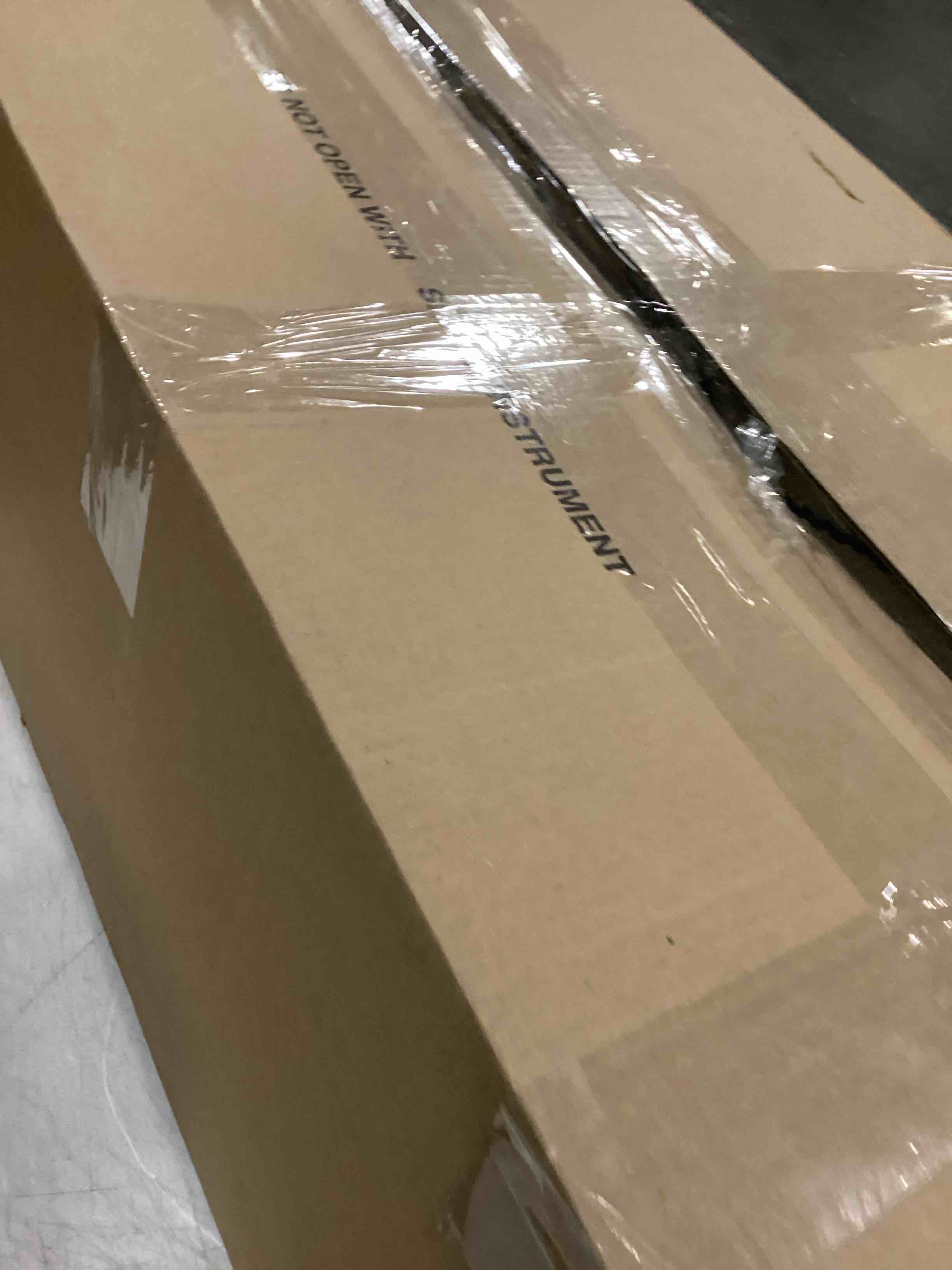 https://s3.amazonaws.com/lotting-images-prod/bidfta/GRA1640854_1746463953278.jpeg