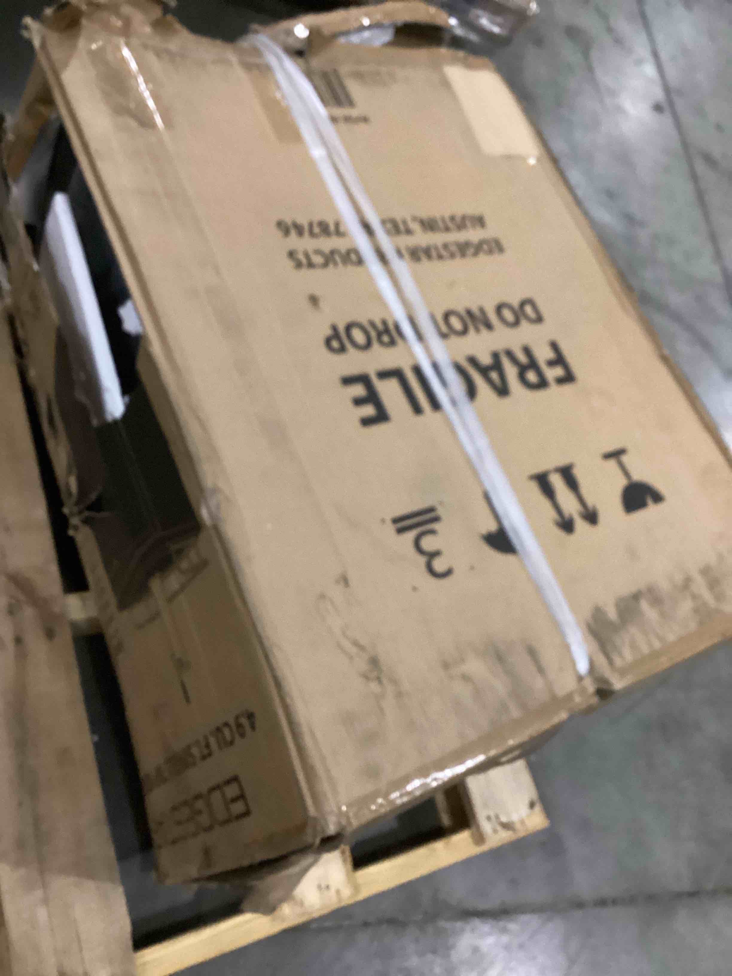 https://s3.amazonaws.com/lotting-images-prod/bidfta/GRA1641212_1748612776295.jpeg