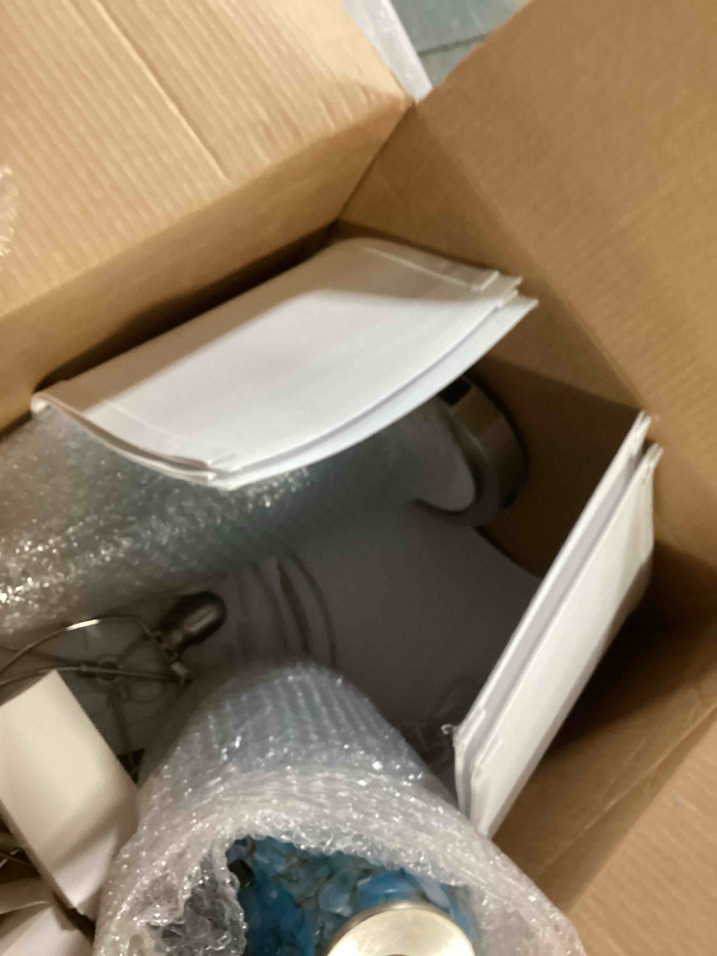 https://s3.amazonaws.com/lotting-images-prod/bidfta/GRA1643066_1740486450061.jpeg