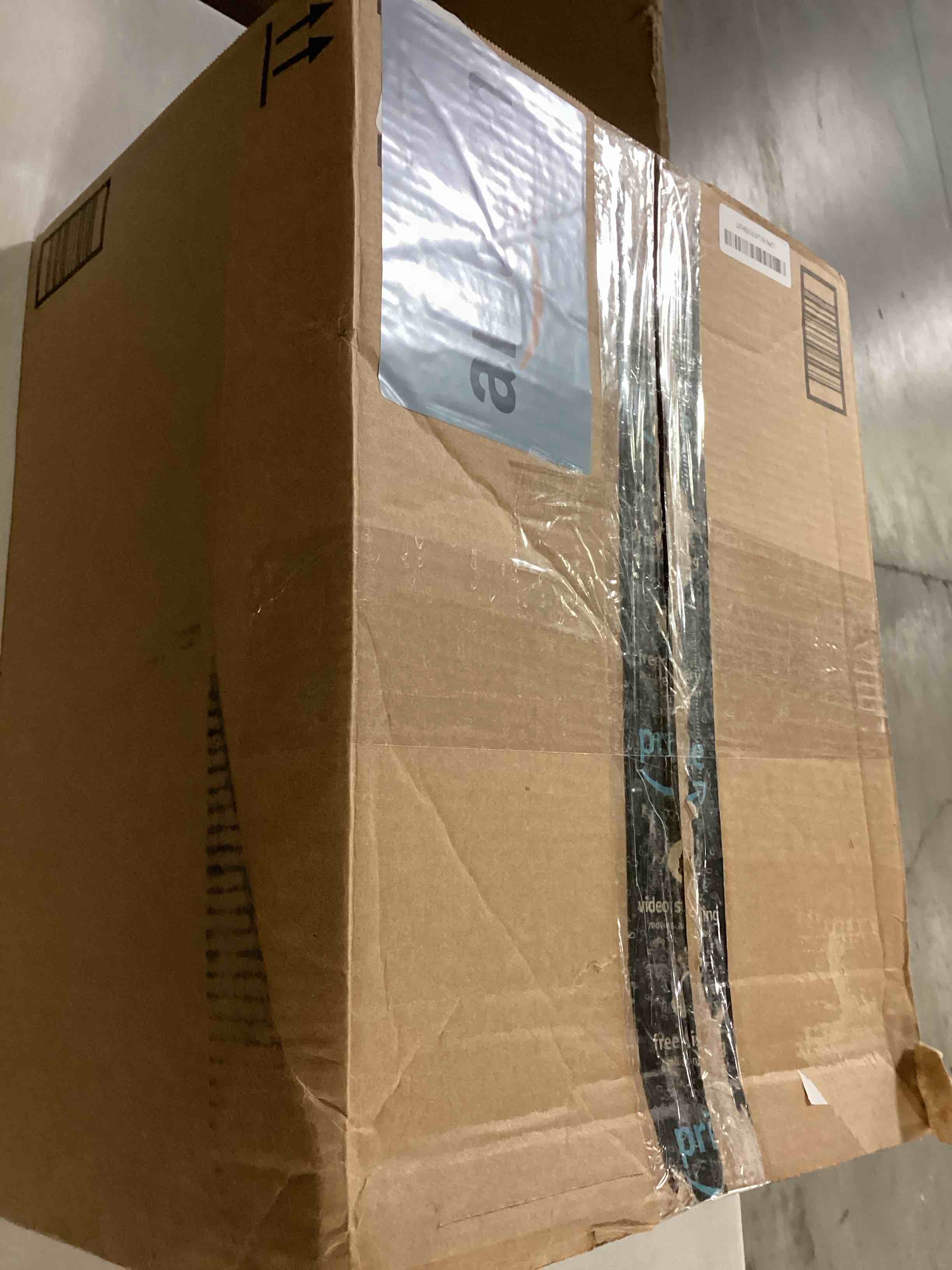 https://s3.amazonaws.com/lotting-images-prod/bidfta/GRA1643066_1740486643279.jpeg