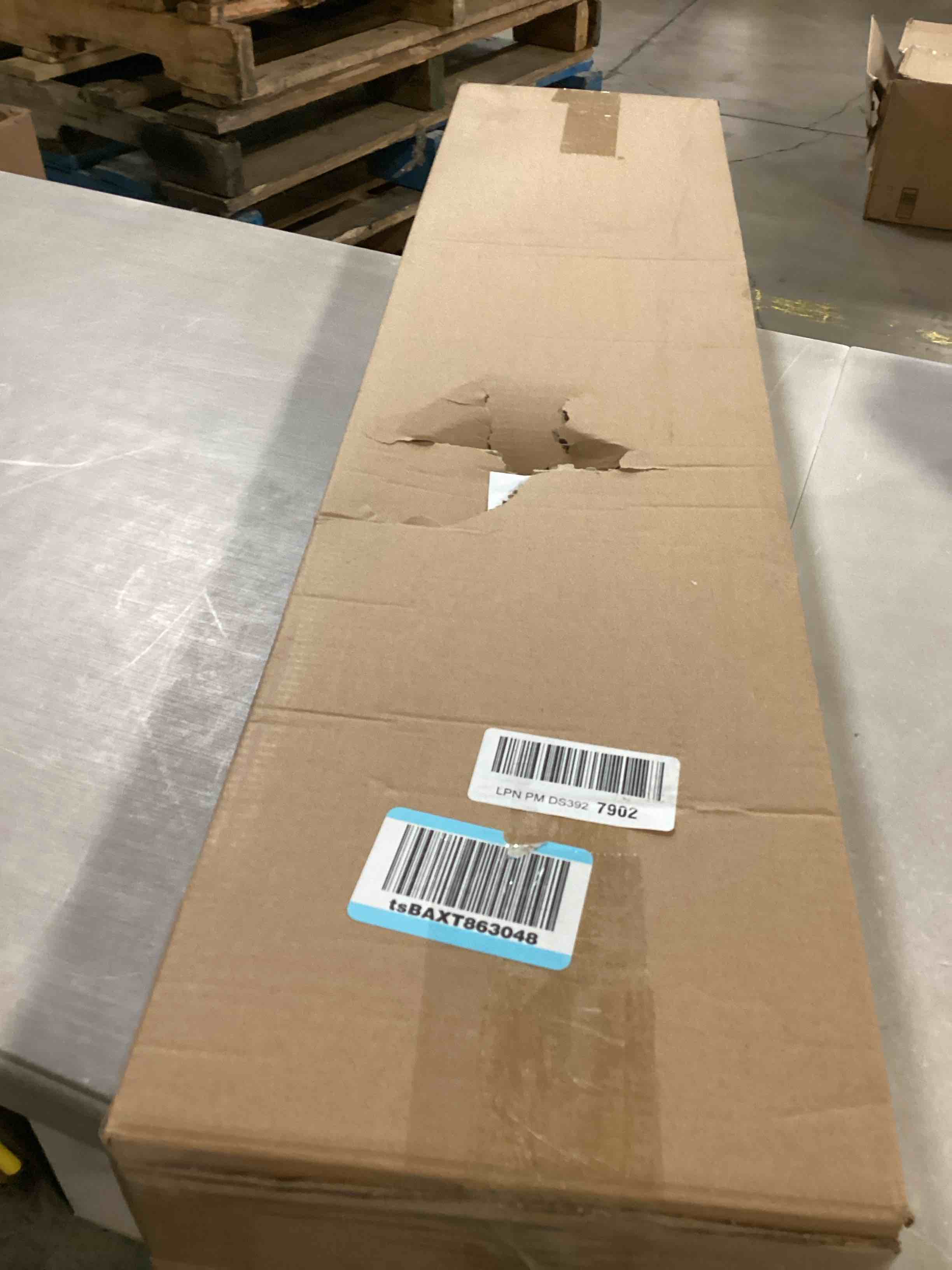 https://s3.amazonaws.com/lotting-images-prod/bidfta/GRA1643464_1740756482327.jpeg