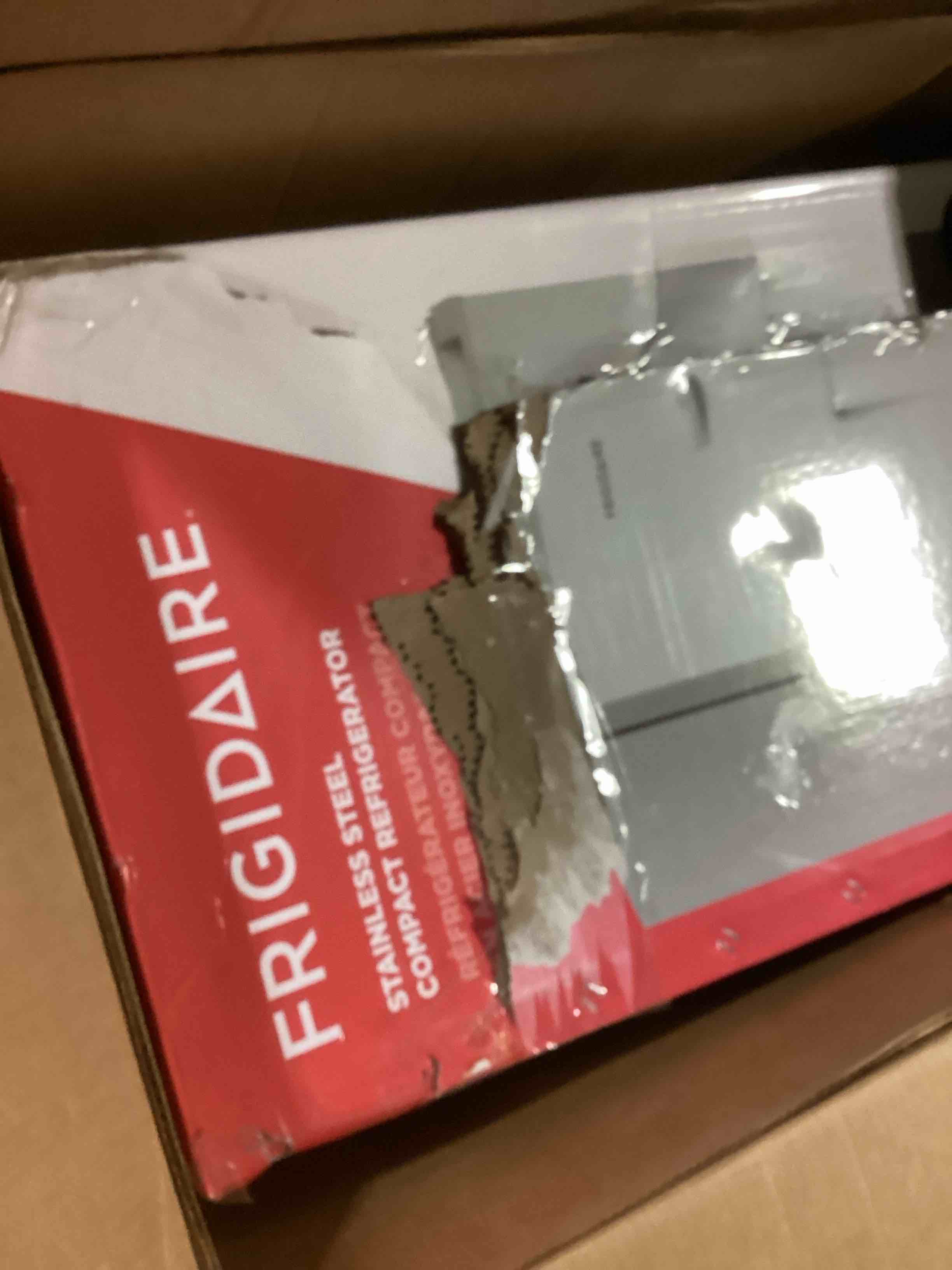https://s3.amazonaws.com/lotting-images-prod/bidfta/GRA1643626_1741027703312.jpeg