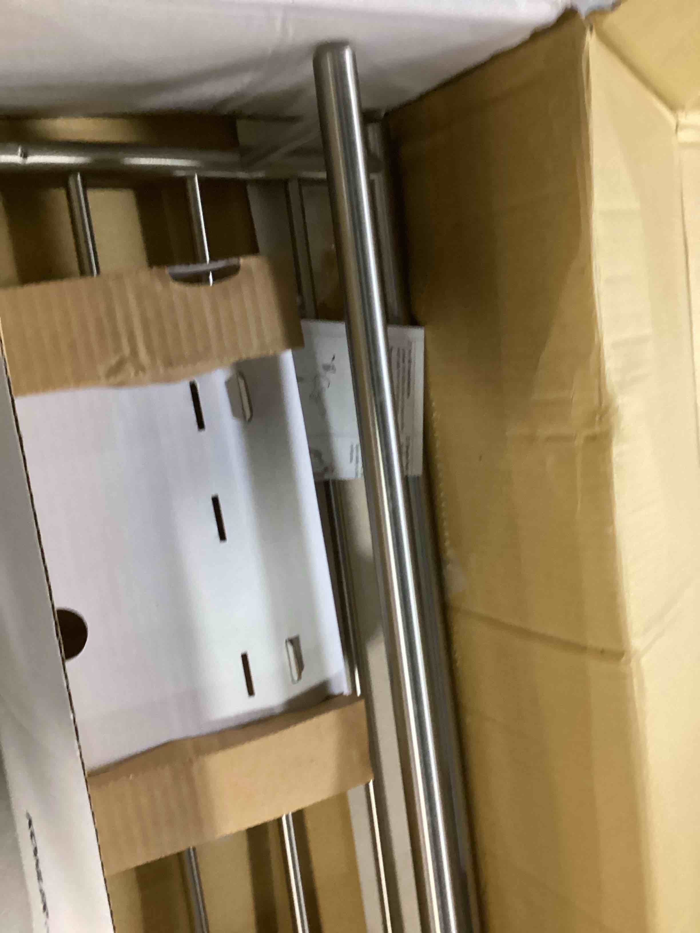 https://s3.amazonaws.com/lotting-images-prod/bidfta/GRA1643632_1741030124608.jpeg