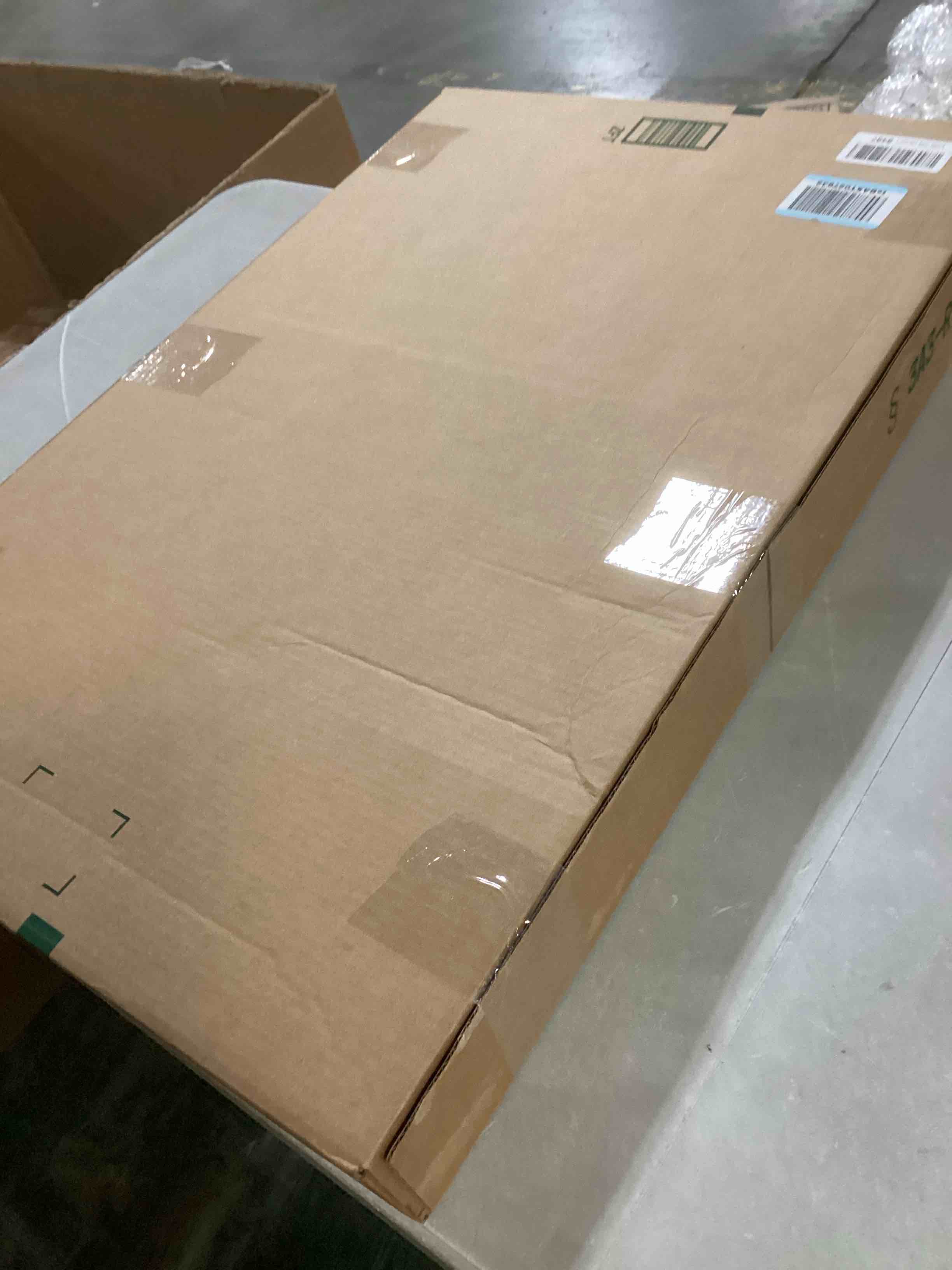 https://s3.amazonaws.com/lotting-images-prod/bidfta/GRA1643743_1741104840802.jpeg