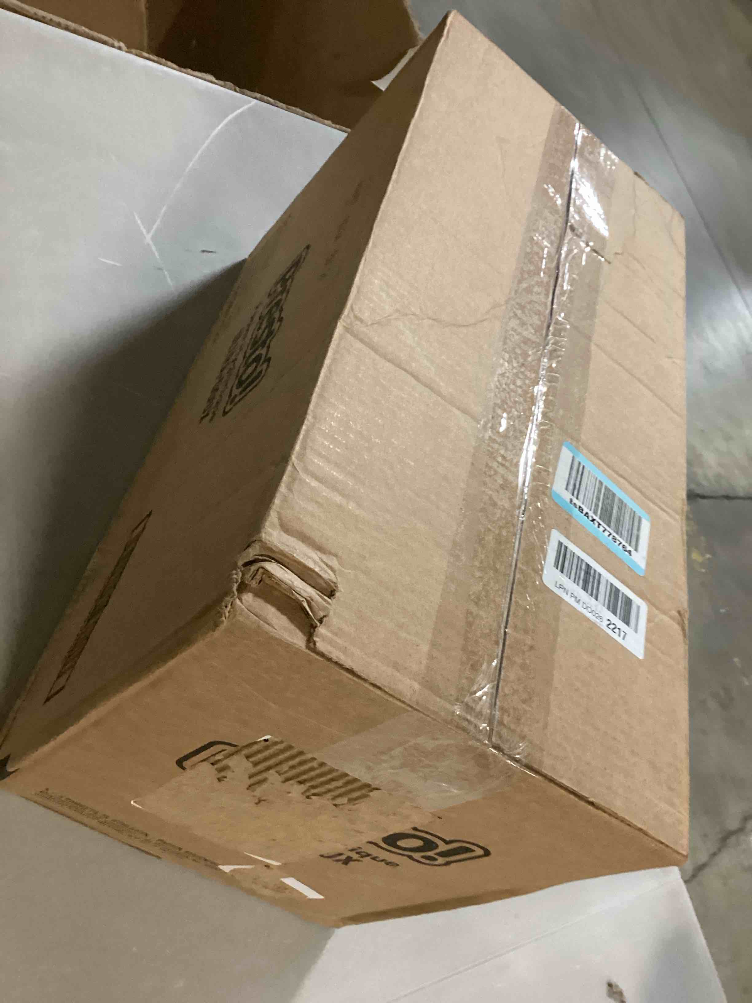 https://s3.amazonaws.com/lotting-images-prod/bidfta/GRA1644006_1741269906223.jpeg