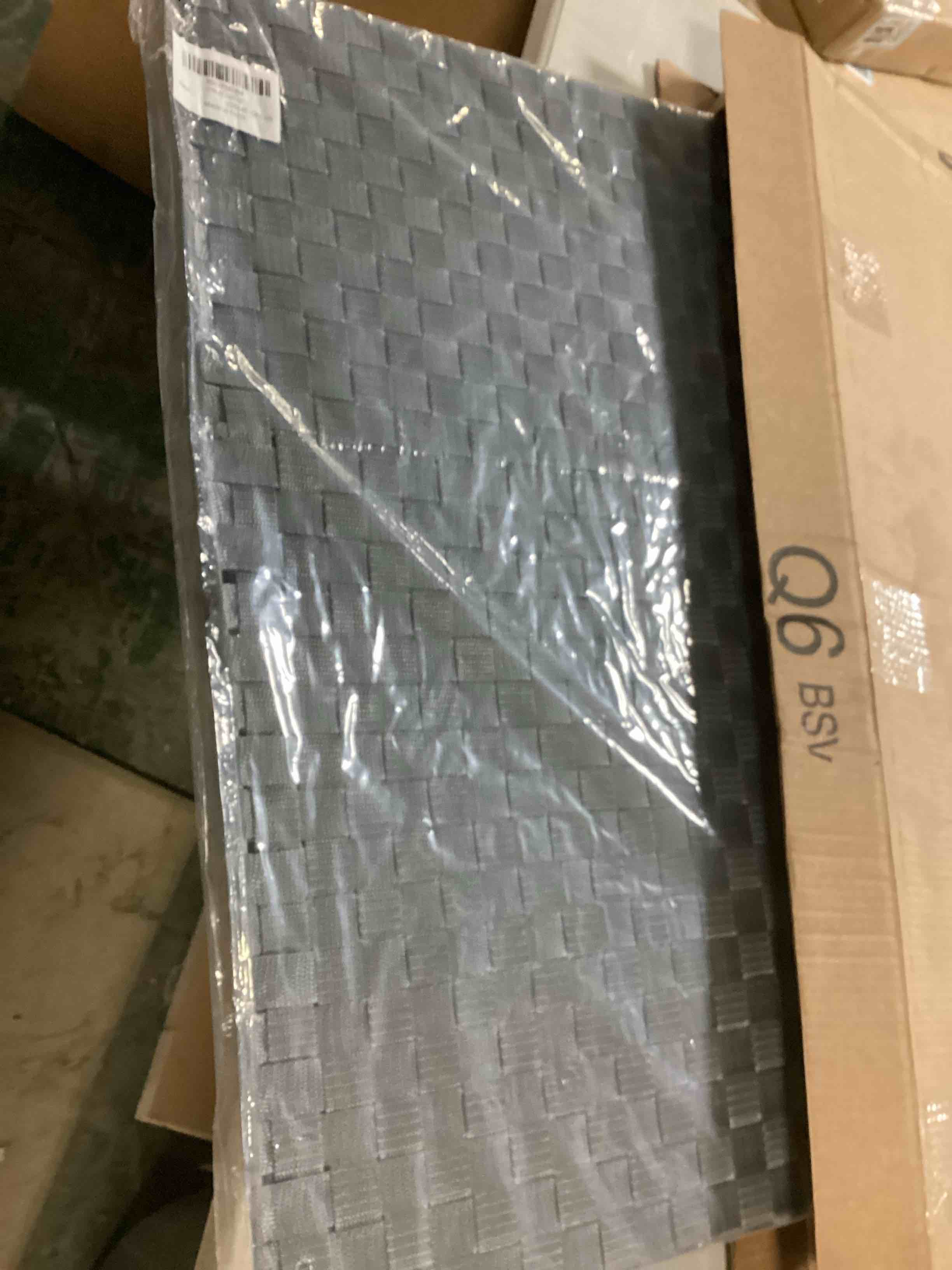 https://s3.amazonaws.com/lotting-images-prod/bidfta/GRA1644011_1741270701018.jpeg