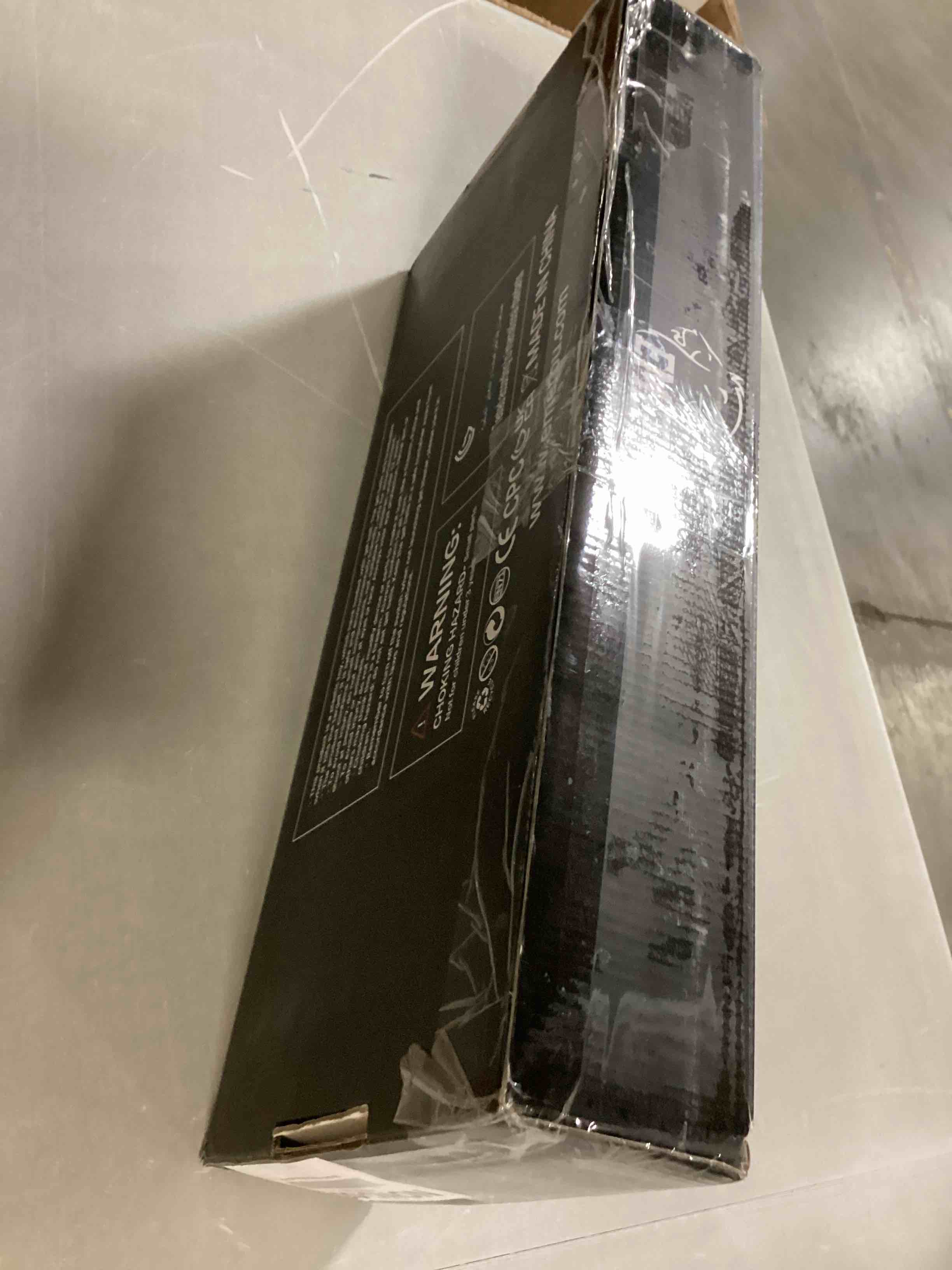 https://s3.amazonaws.com/lotting-images-prod/bidfta/GRA1644013_1741271031077.jpeg