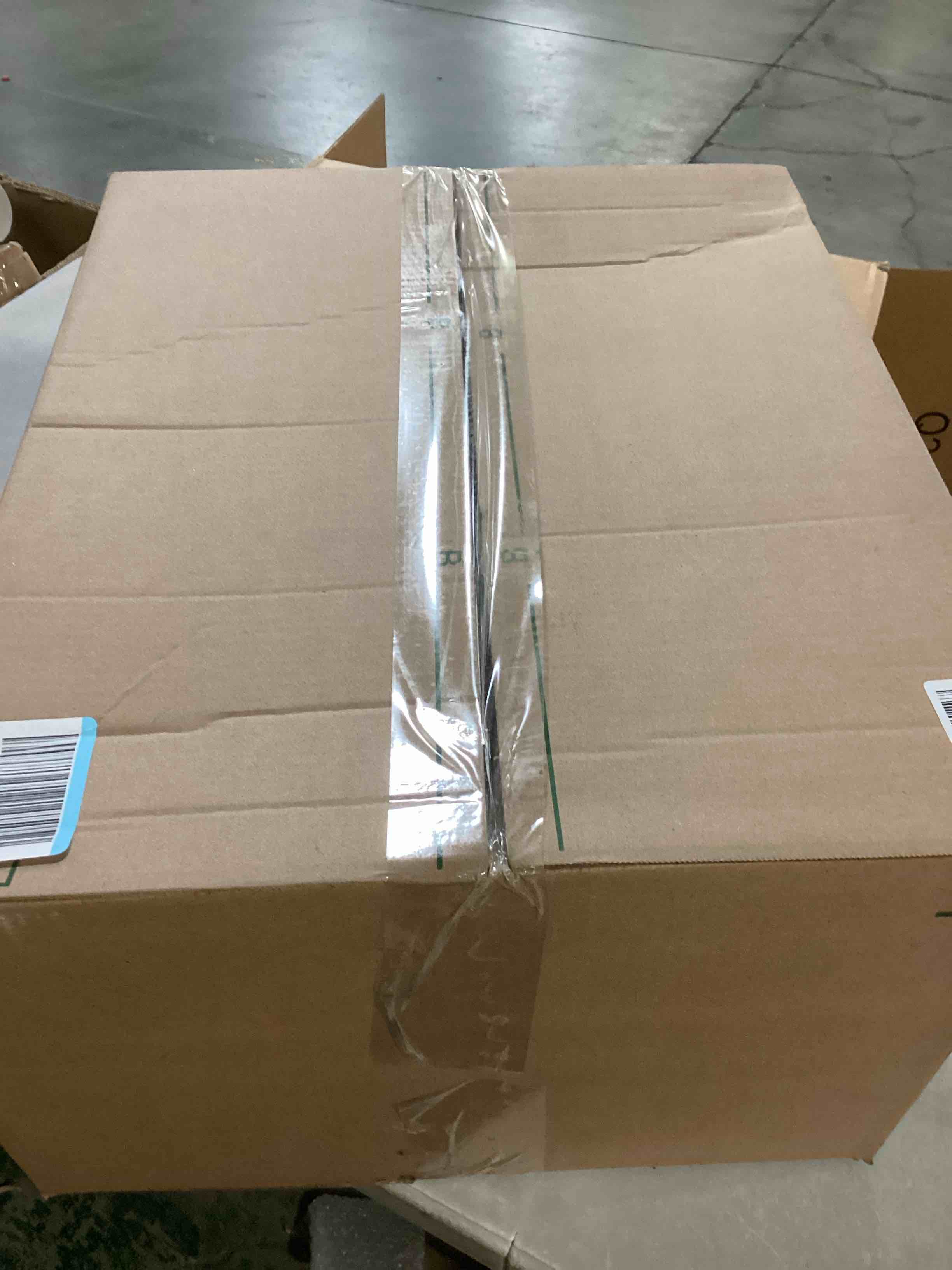 https://s3.amazonaws.com/lotting-images-prod/bidfta/GRA1644029_1741275555036.jpeg