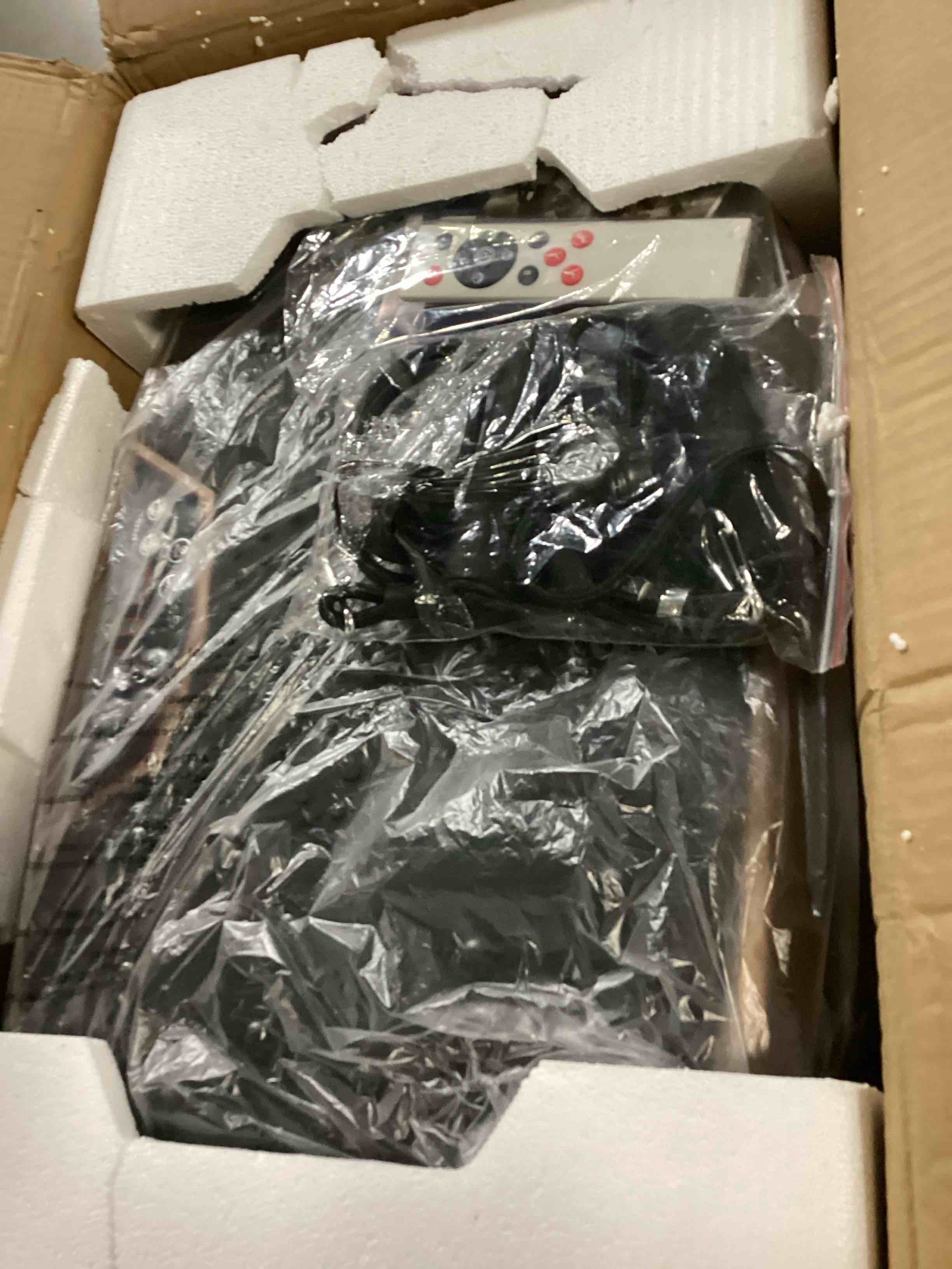 https://s3.amazonaws.com/lotting-images-prod/bidfta/GRA1644284_1741614750617.jpeg