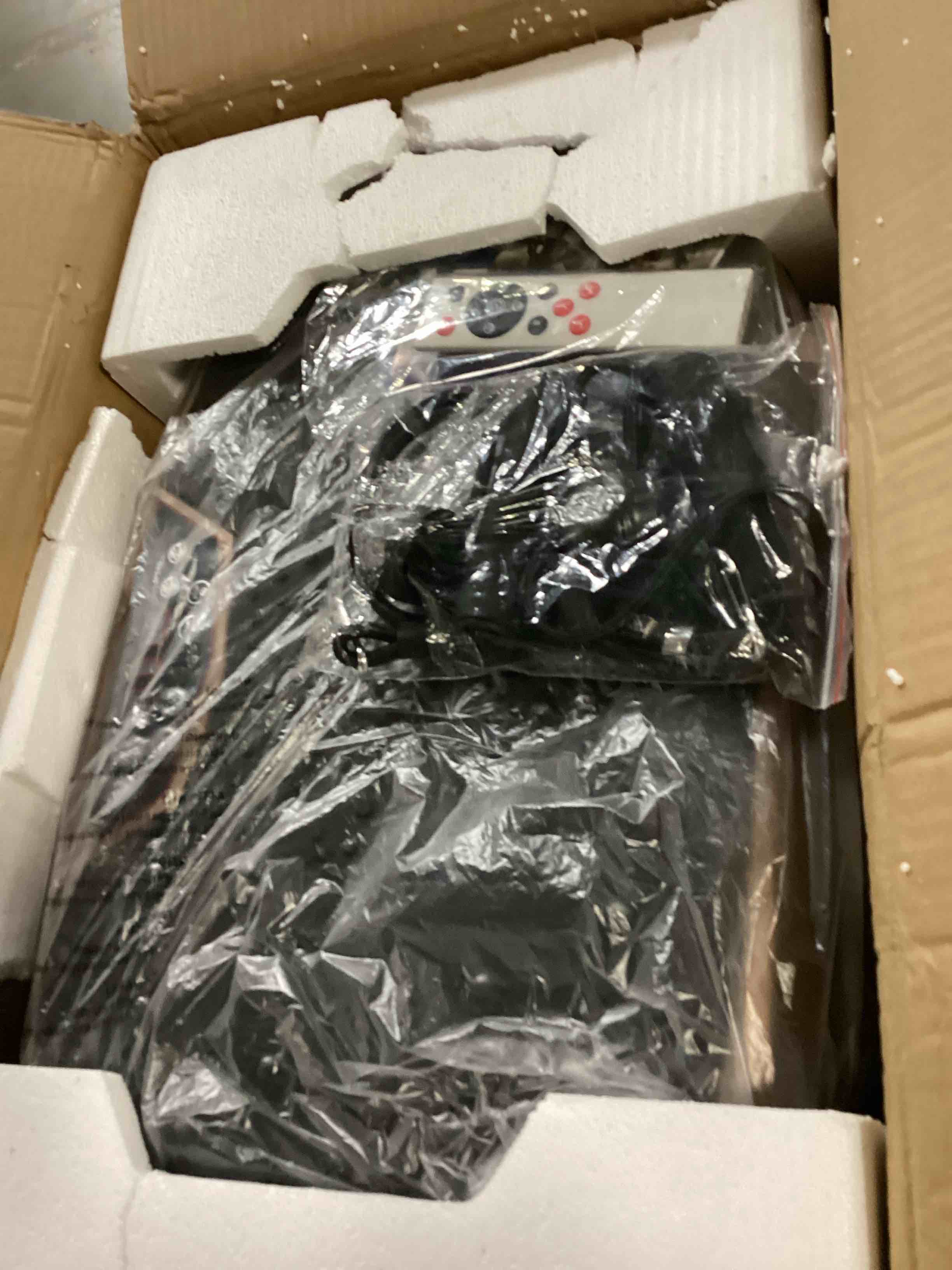 https://s3.amazonaws.com/lotting-images-prod/bidfta/GRA1644284_1741614751543.jpeg
