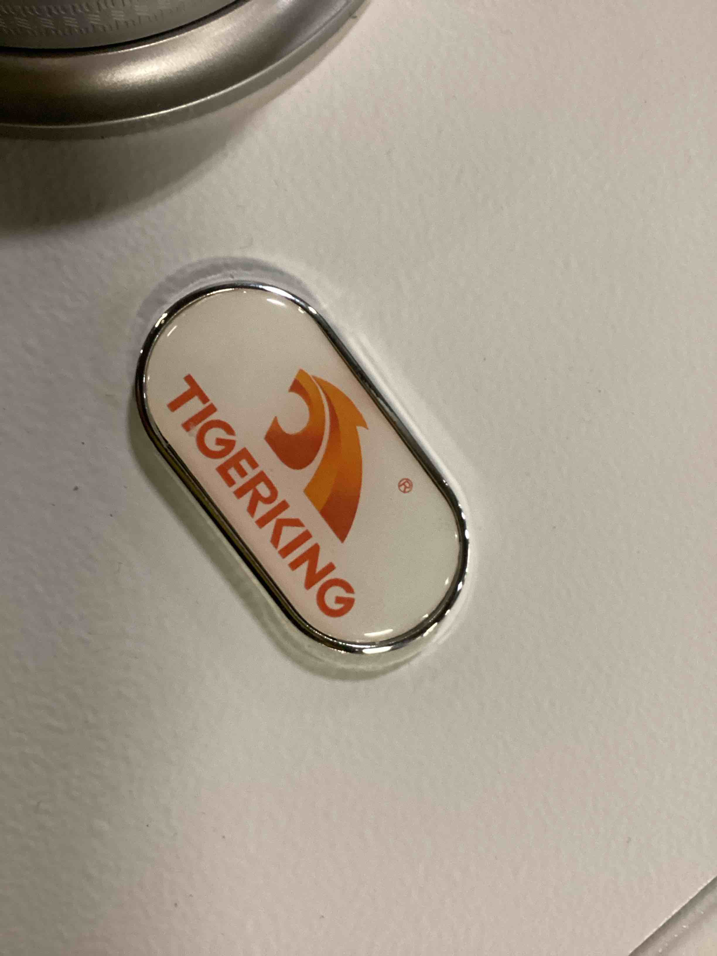 https://s3.amazonaws.com/lotting-images-prod/bidfta/GRA1644319_1741624752572.jpeg
