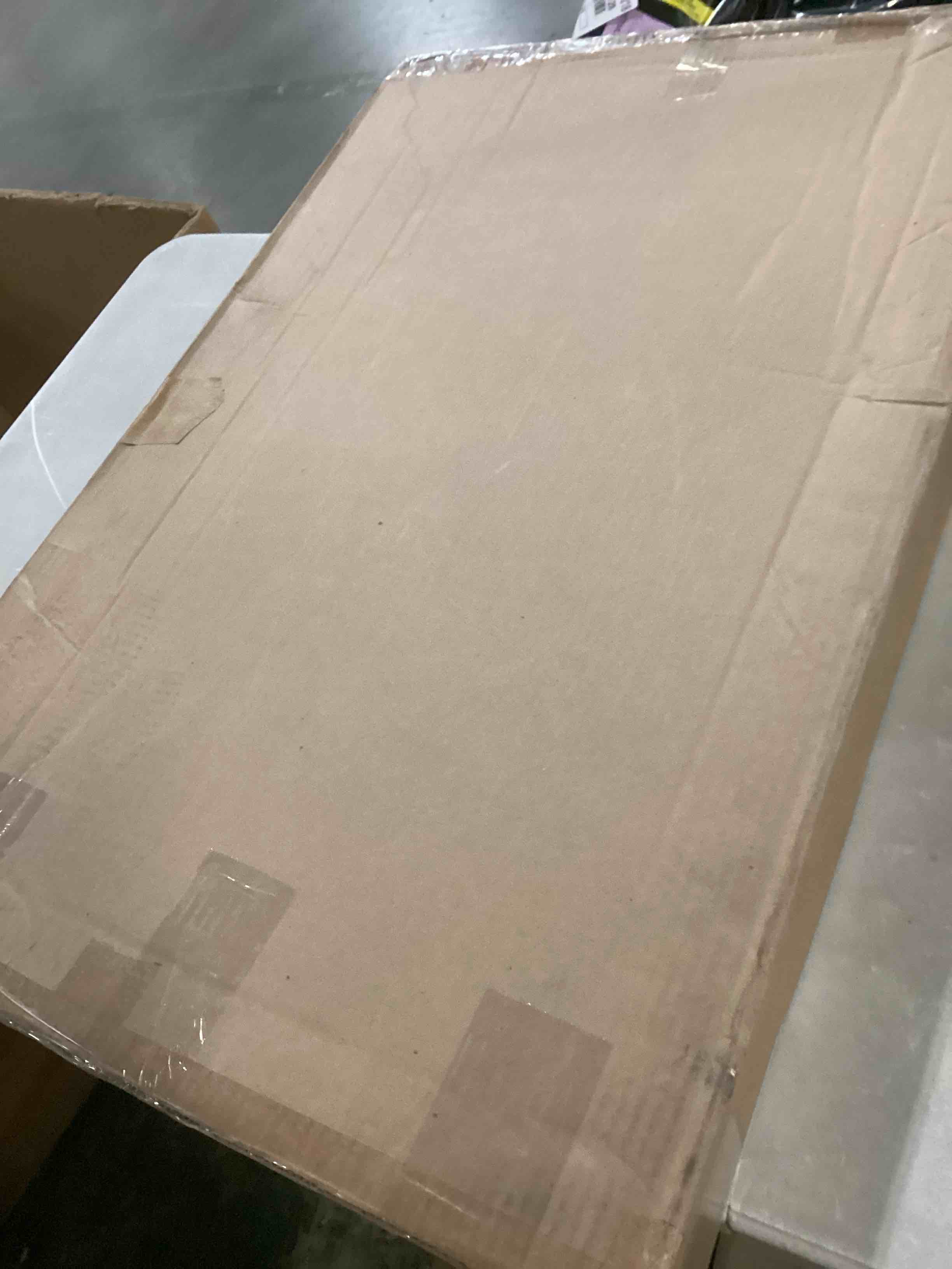 https://s3.amazonaws.com/lotting-images-prod/bidfta/GRA1644437_1741786199020.jpeg