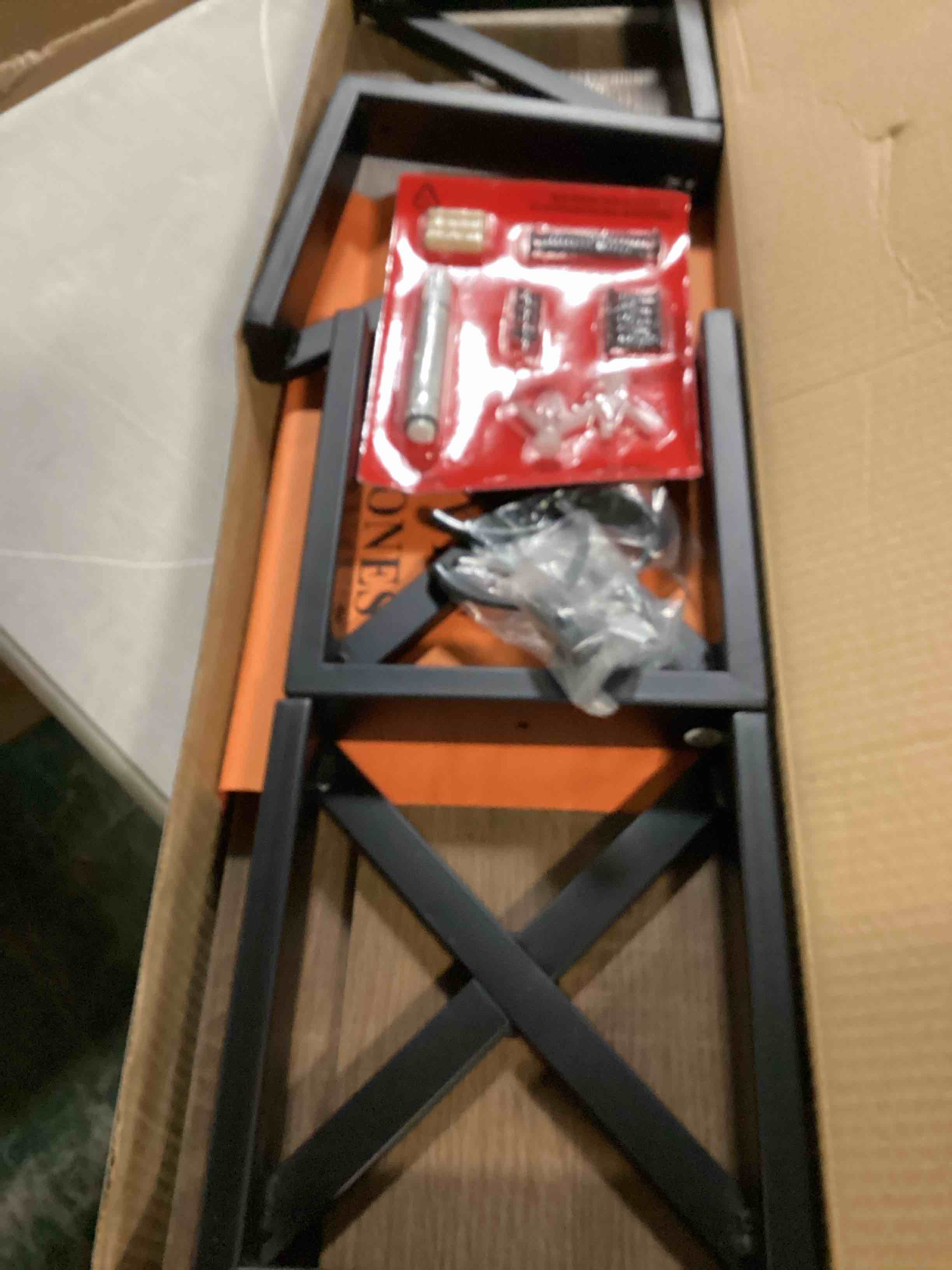 https://s3.amazonaws.com/lotting-images-prod/bidfta/GRA1644819_1741970835652.jpeg