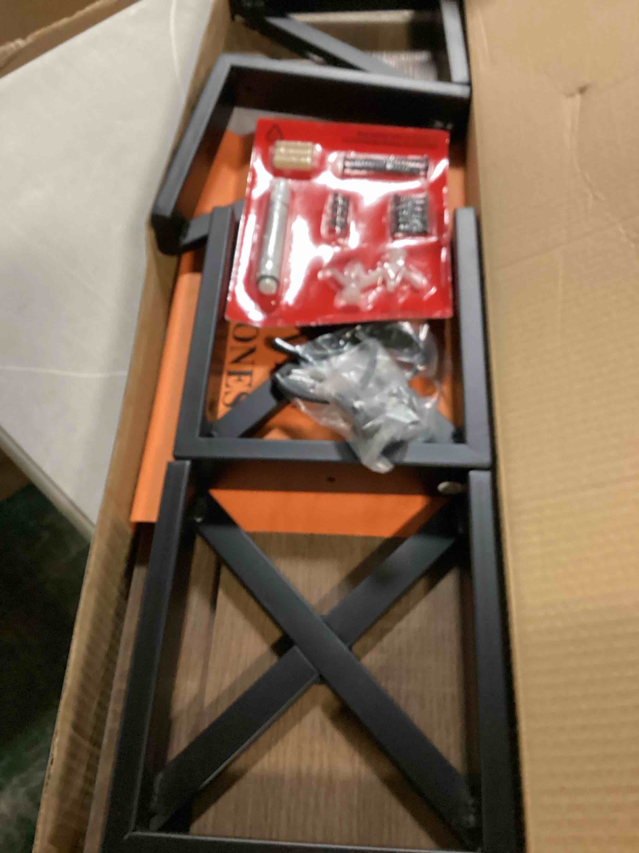 https://s3.amazonaws.com/lotting-images-prod/bidfta/GRA1644819_1741970836382.jpeg