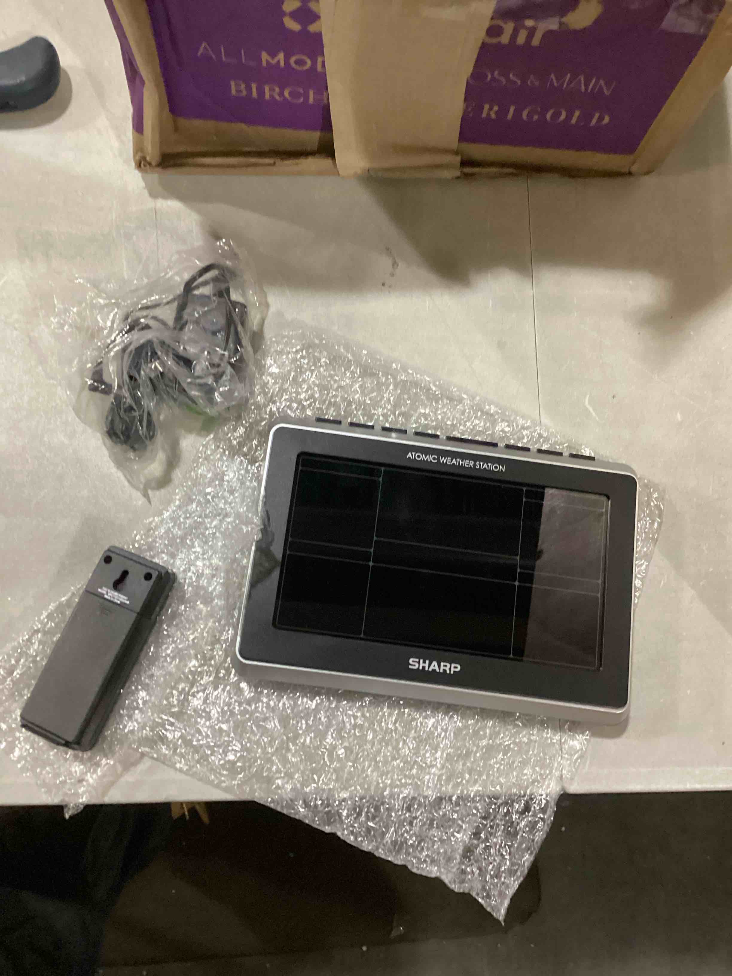 https://s3.amazonaws.com/lotting-images-prod/bidfta/GRA1645103_1739194709750.jpeg