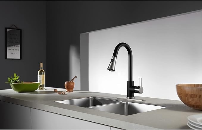 Kingston Brass Continental Single-Handle Pull-Down Kitchen Faucet