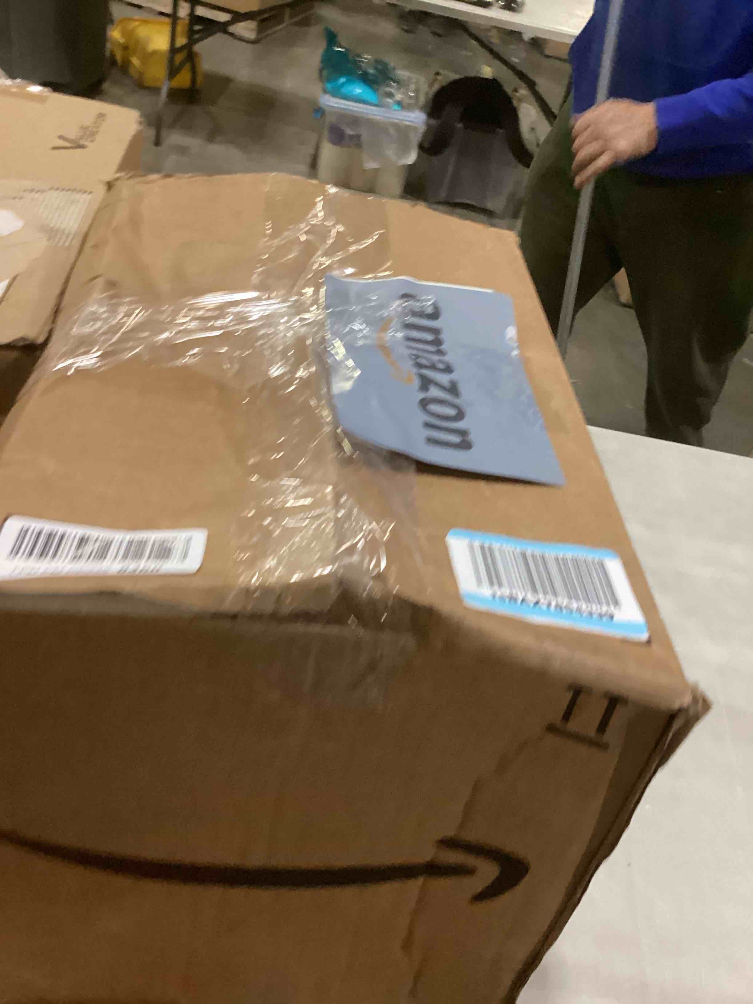 https://s3.amazonaws.com/lotting-images-prod/bidfta/GRA1645809_1740427331418.jpeg