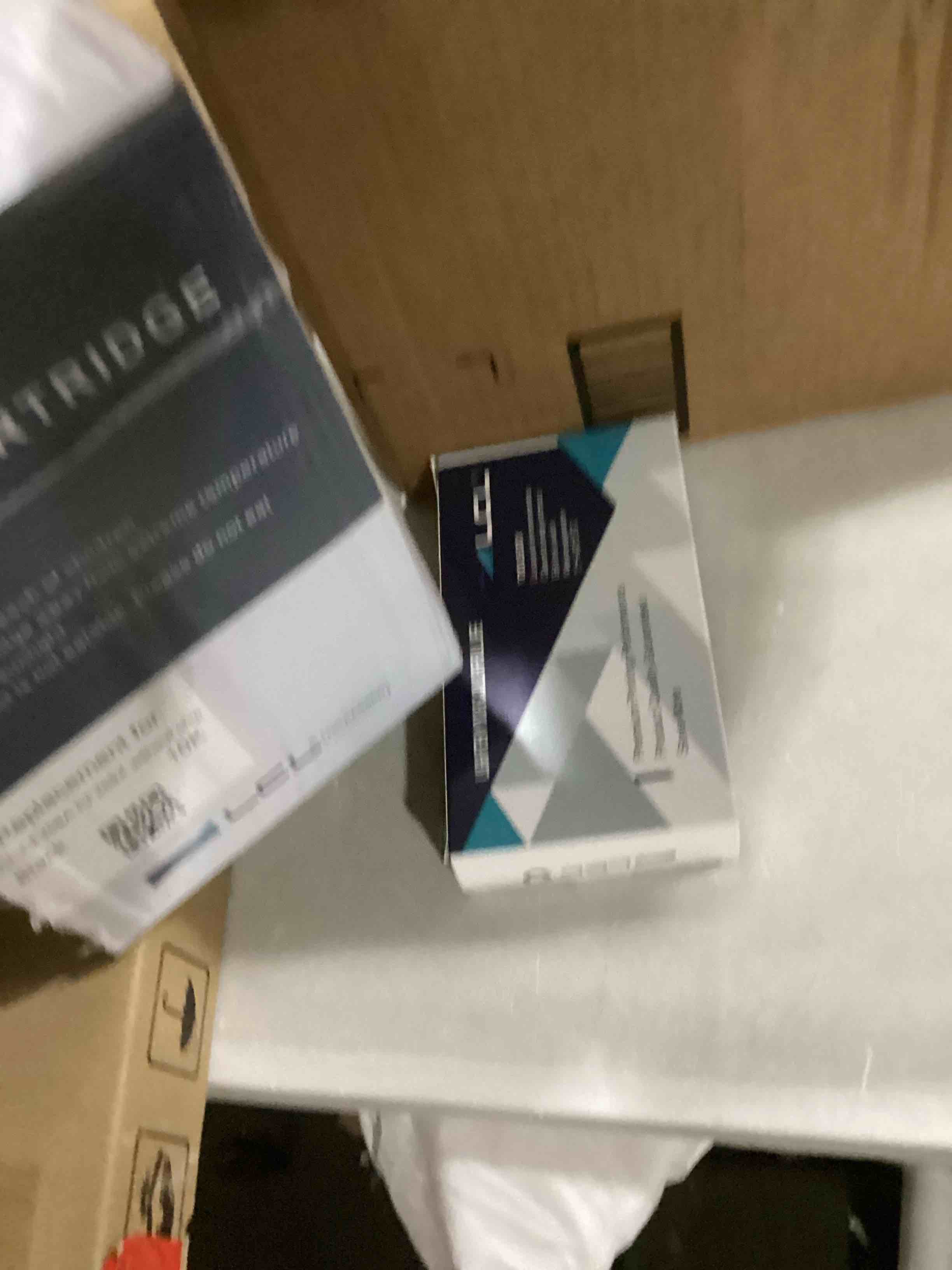 https://s3.amazonaws.com/lotting-images-prod/bidfta/GRA1645809_1740427400180.jpeg
