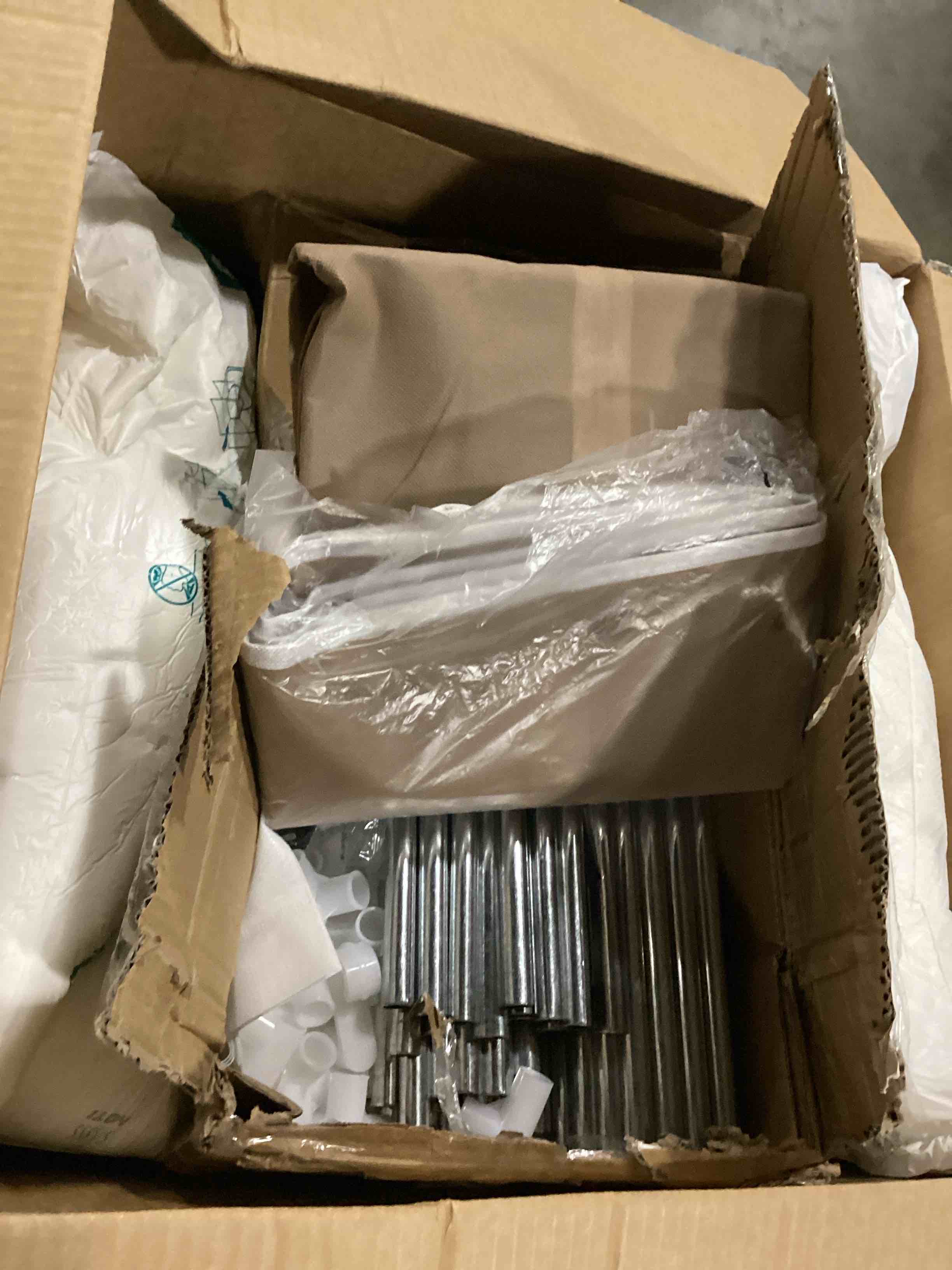 https://s3.amazonaws.com/lotting-images-prod/bidfta/GRA1646247_1741105781194.jpeg