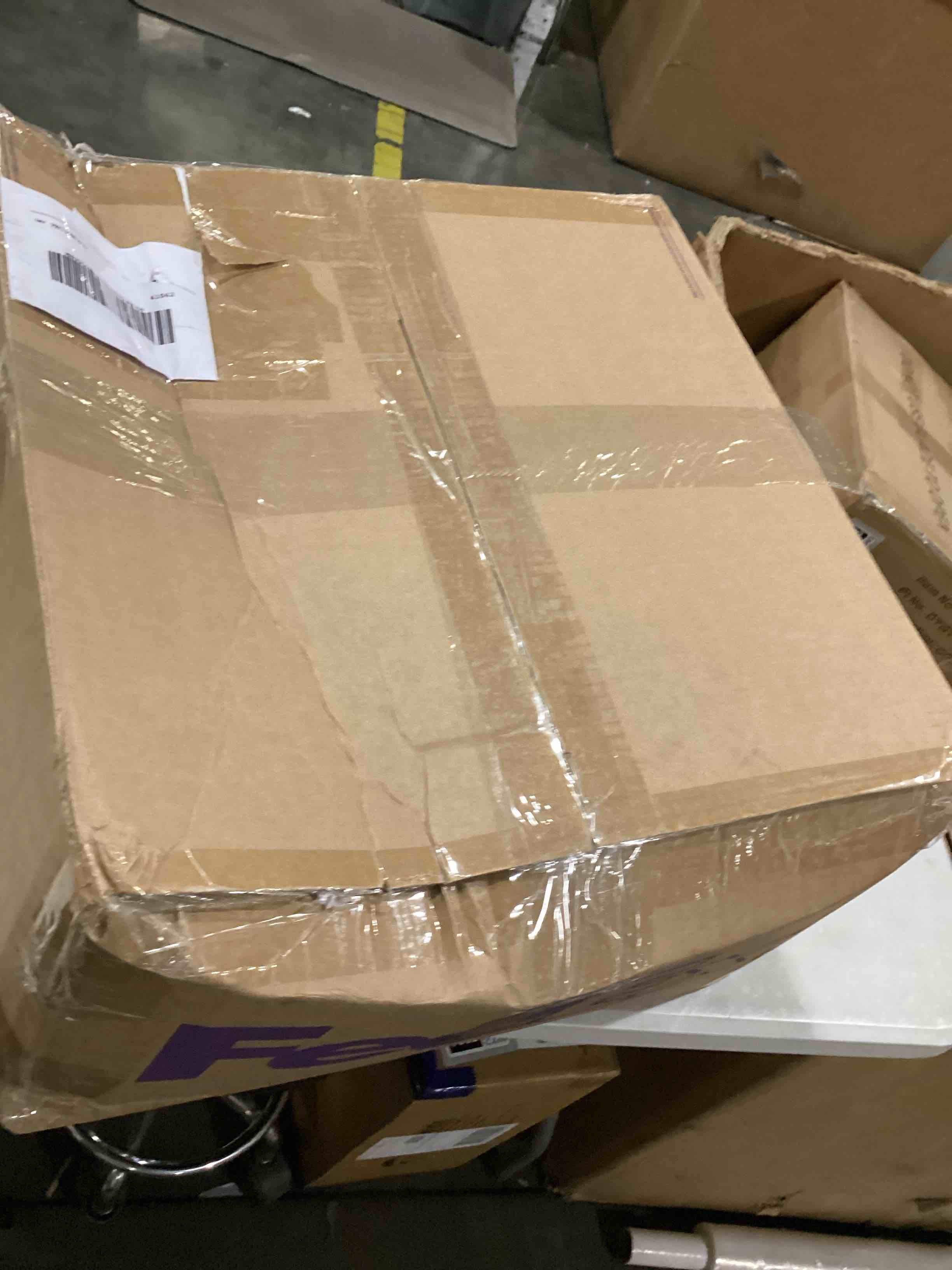 https://s3.amazonaws.com/lotting-images-prod/bidfta/GRA1646247_1741105831113.jpeg