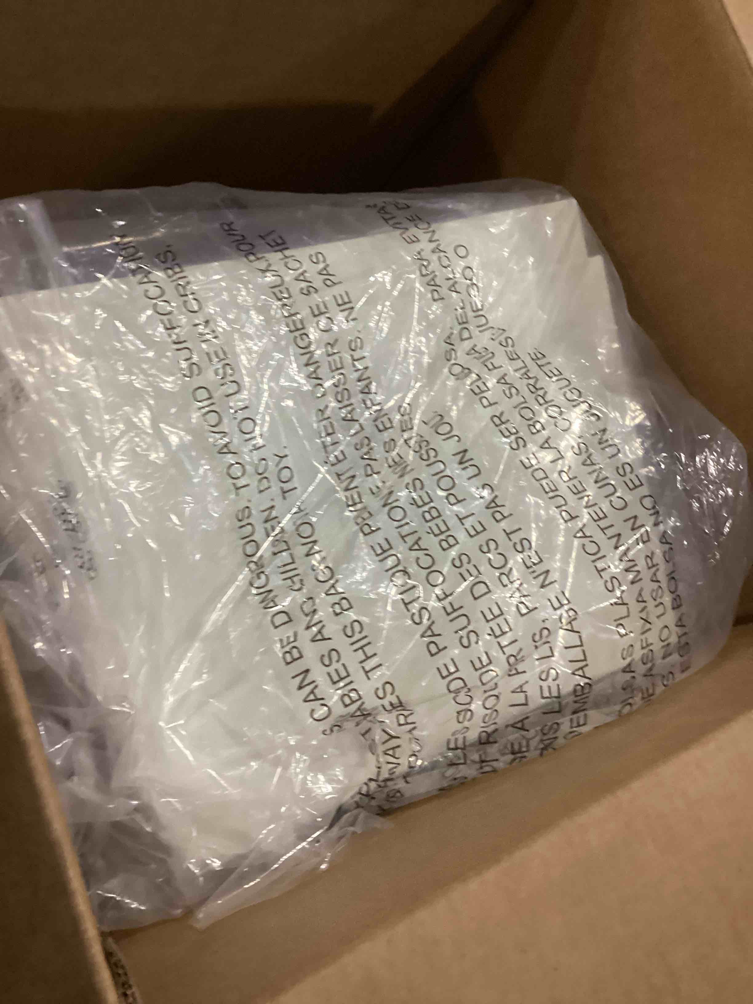 https://s3.amazonaws.com/lotting-images-prod/bidfta/GRA1646751_1742230430561.jpeg