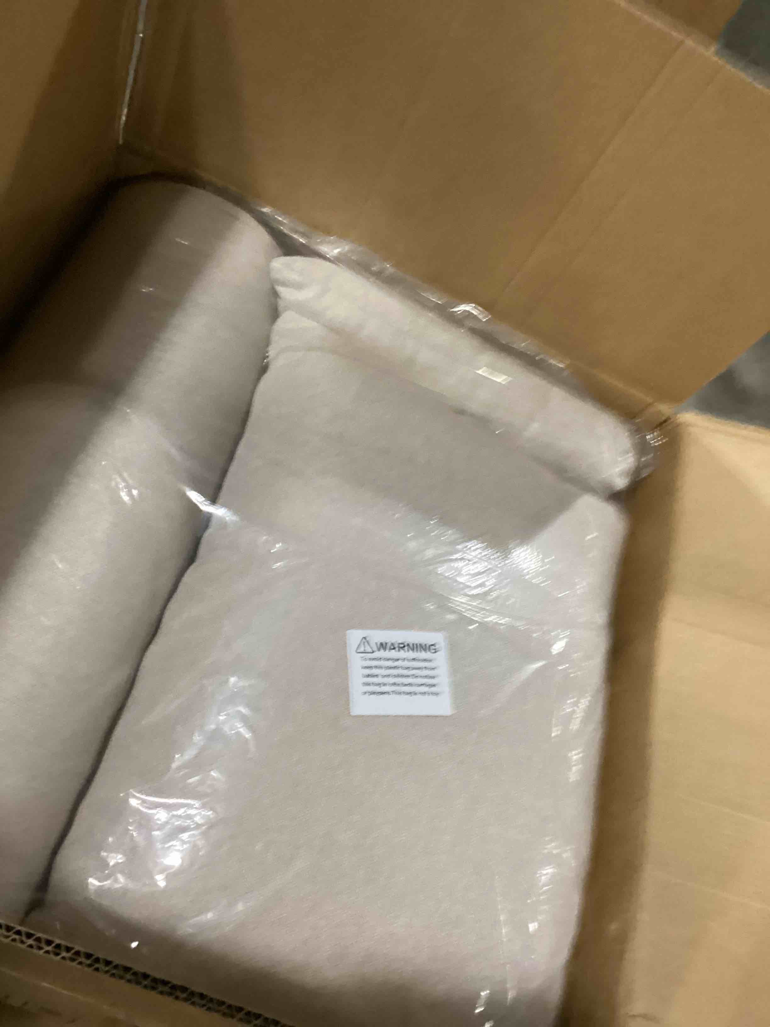 https://s3.amazonaws.com/lotting-images-prod/bidfta/GRA1647110_1742905848475.jpeg