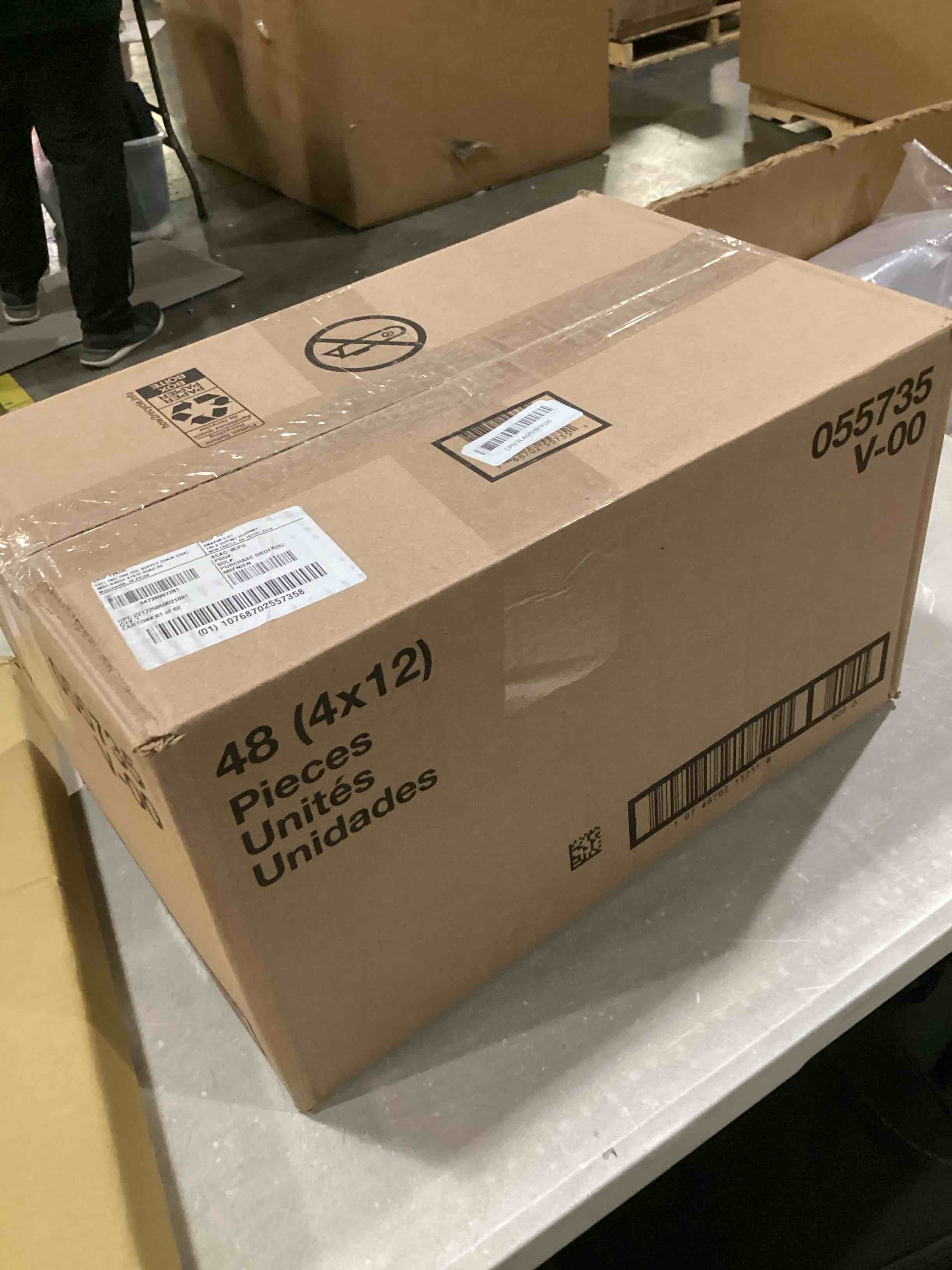 https://s3.amazonaws.com/lotting-images-prod/bidfta/GRA1647335_1743168250890.jpeg