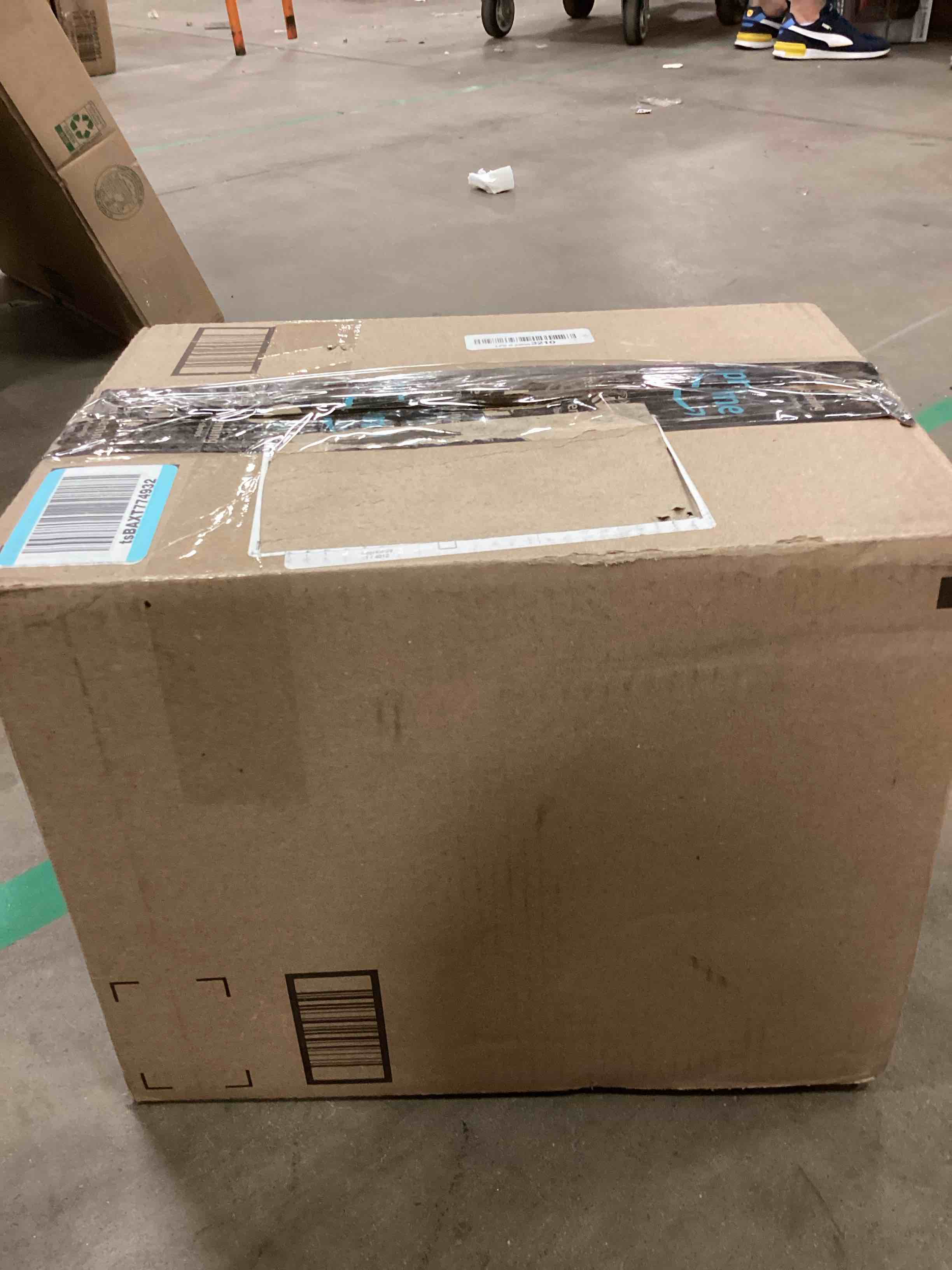 https://s3.amazonaws.com/lotting-images-prod/bidfta/GRA1651033_1745867953165.jpeg