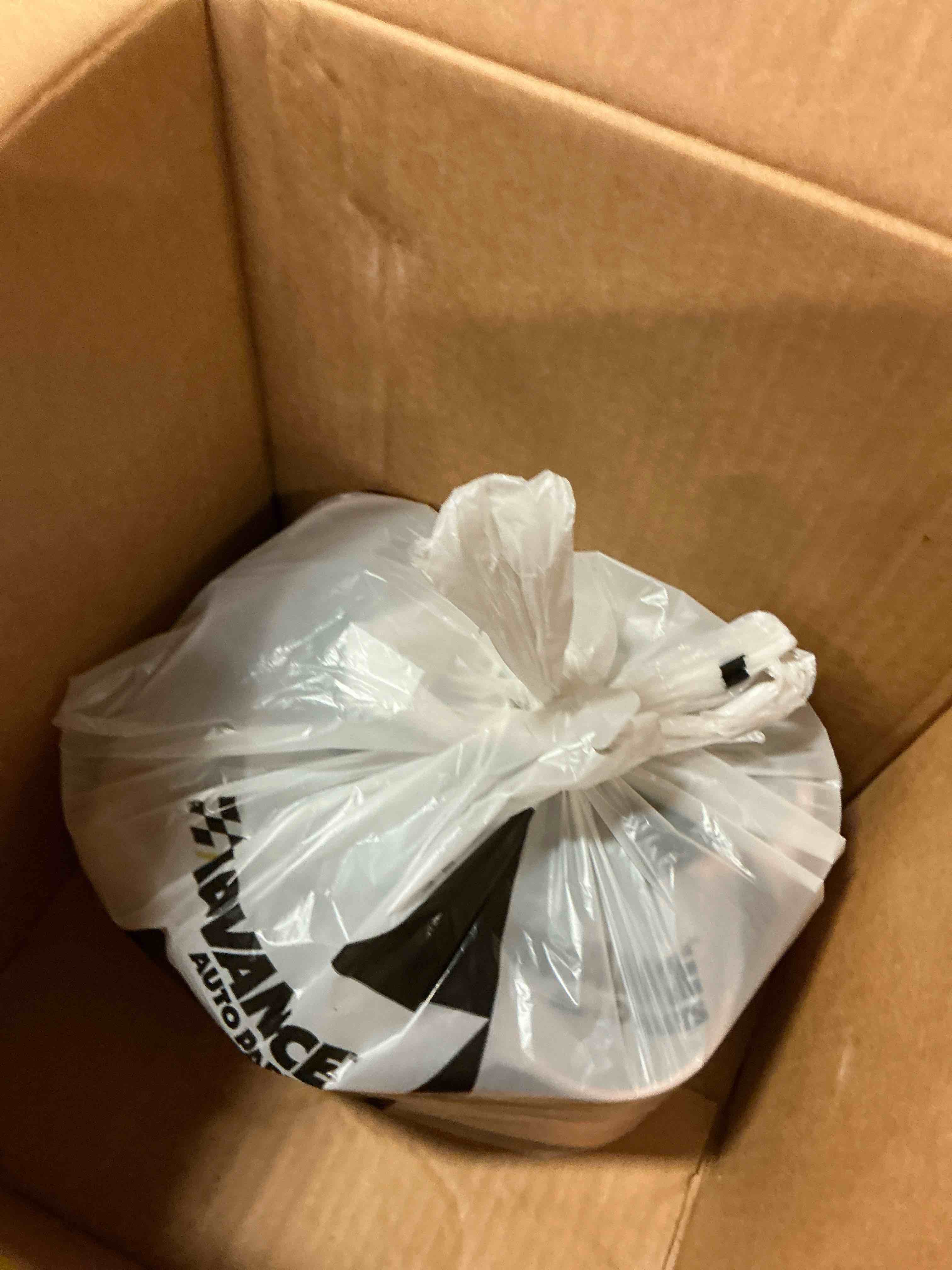 https://s3.amazonaws.com/lotting-images-prod/bidfta/GRA1652716_1752508886377.jpeg