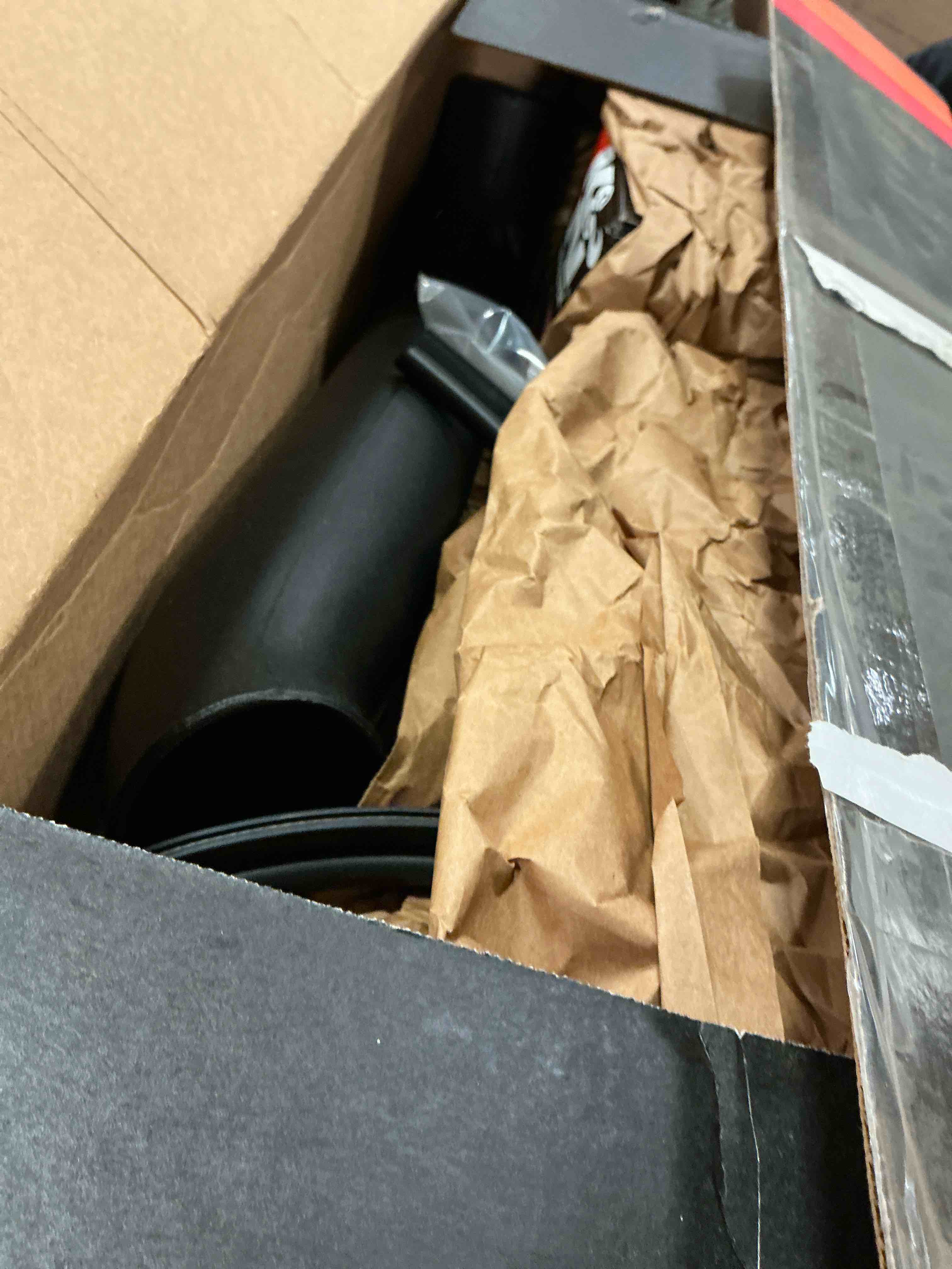 https://s3.amazonaws.com/lotting-images-prod/bidfta/GRA1652760_1752499268768.jpeg
