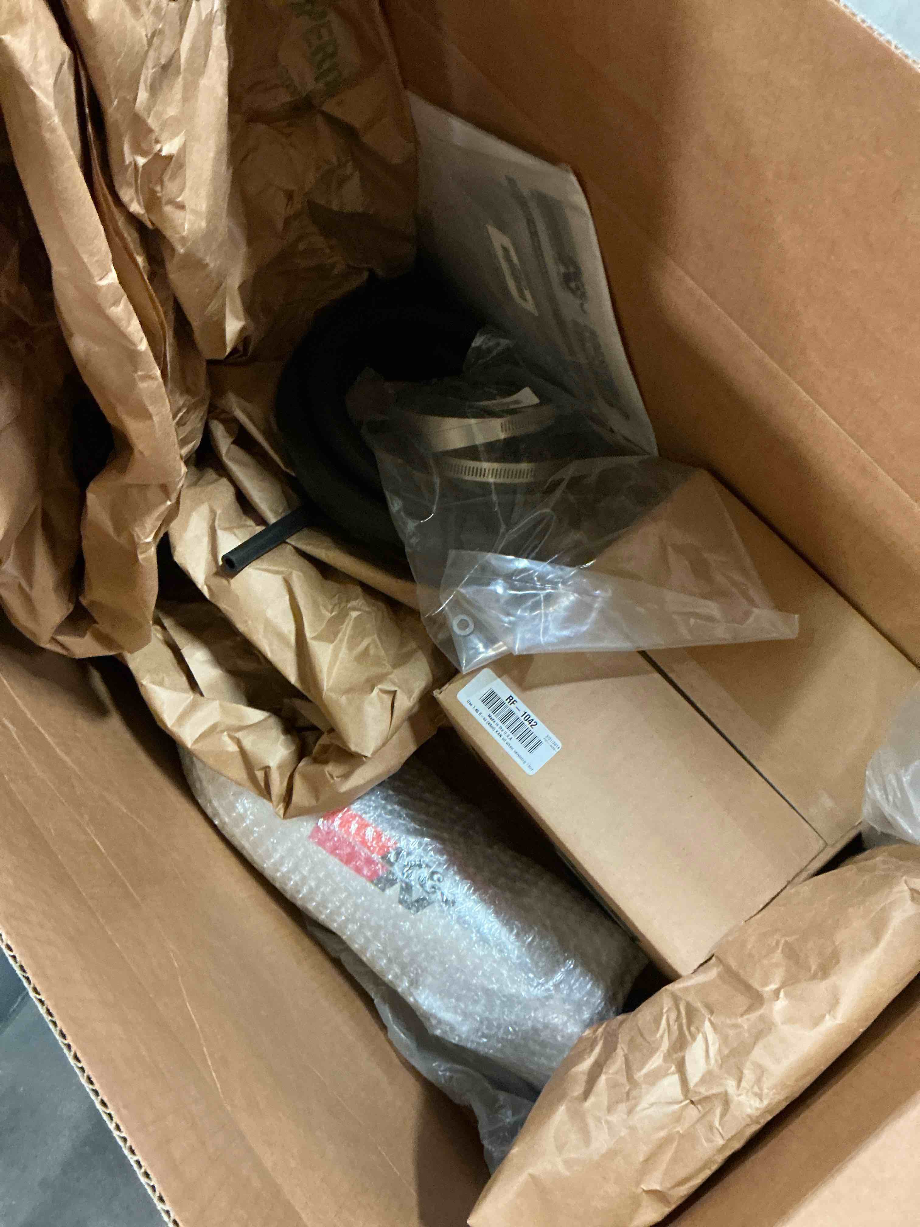https://s3.amazonaws.com/lotting-images-prod/bidfta/GRA1652761_1752499104463.jpeg