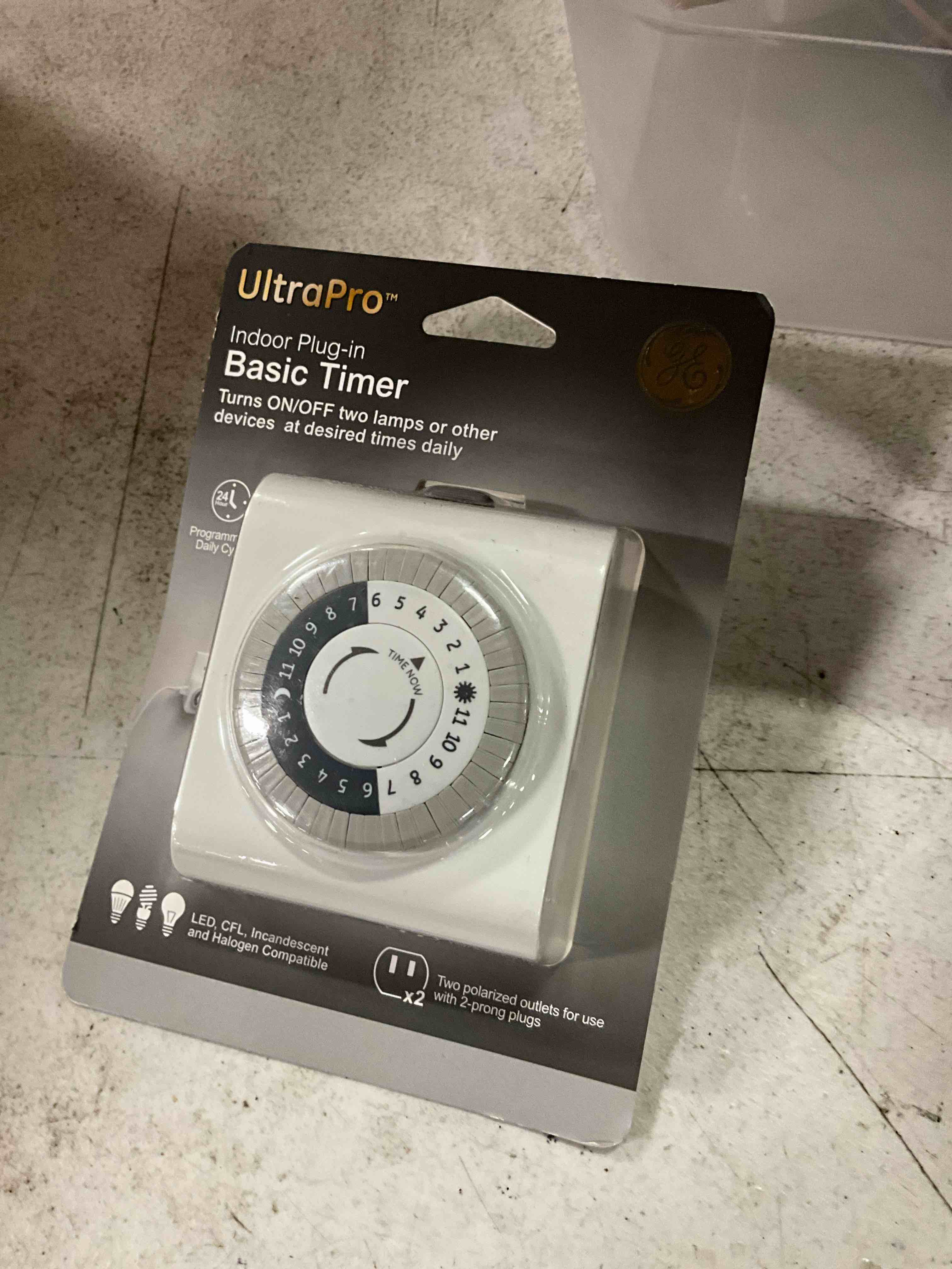 https://s3.amazonaws.com/lotting-images-prod/bidfta/GRA1653110_1753211530328.jpeg