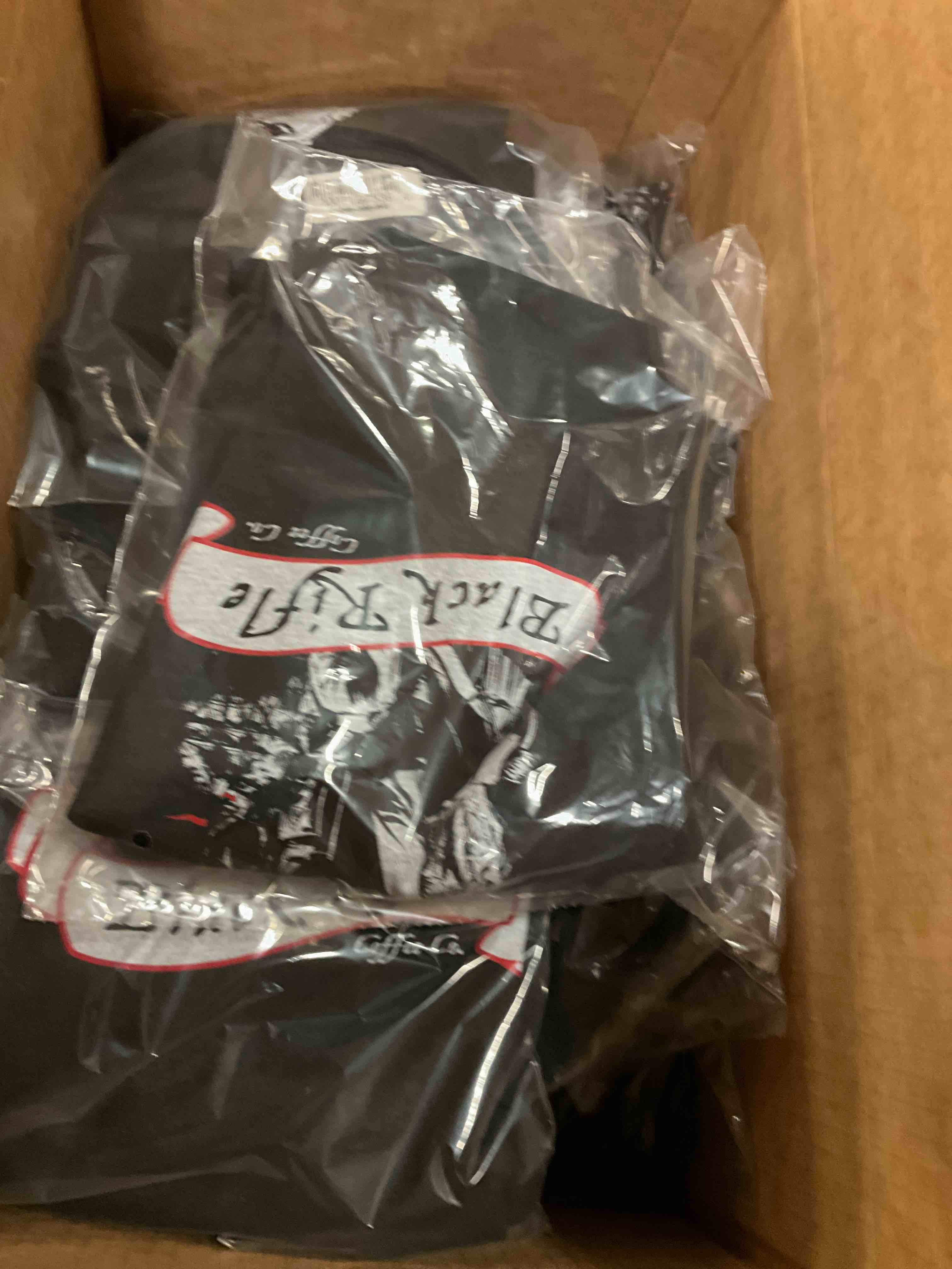 https://s3.amazonaws.com/lotting-images-prod/bidfta/GRA1653436_1754332420692.jpeg