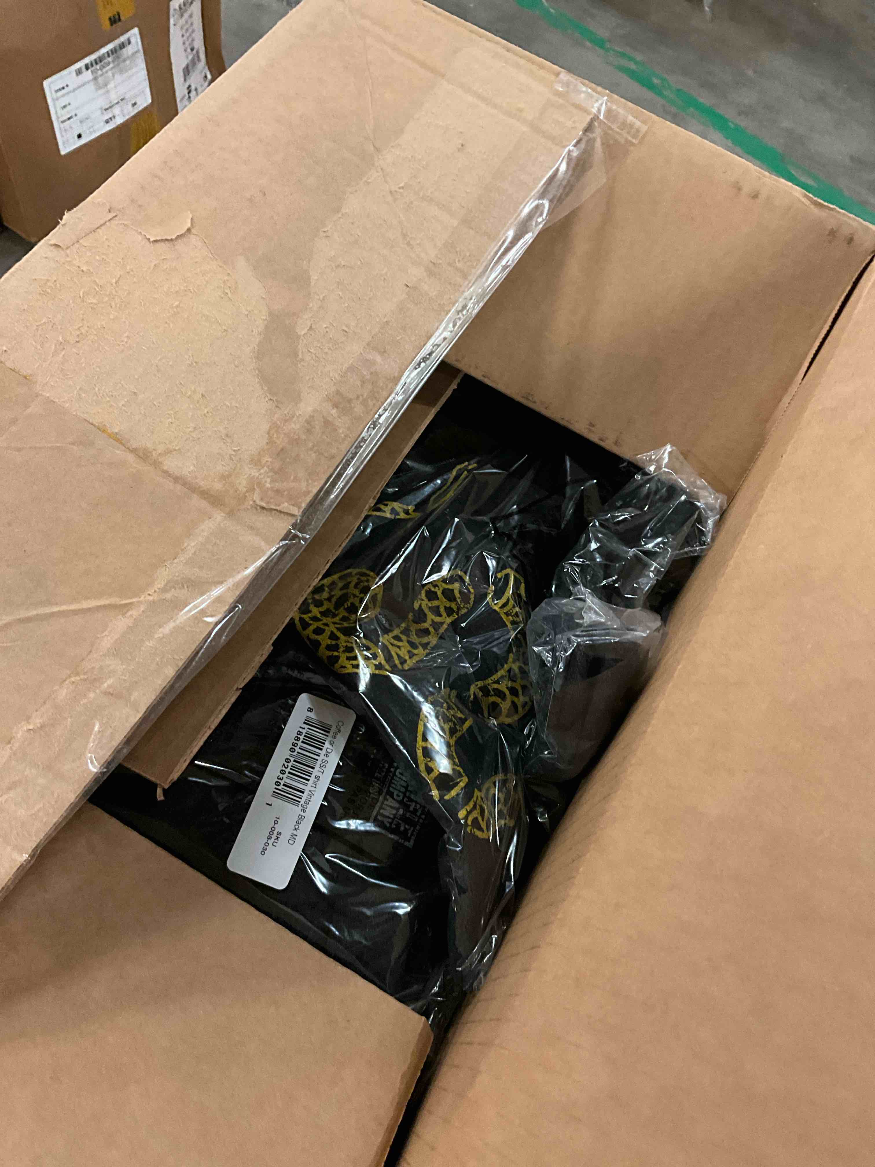 https://s3.amazonaws.com/lotting-images-prod/bidfta/GRA1653440_1754334651638.jpeg