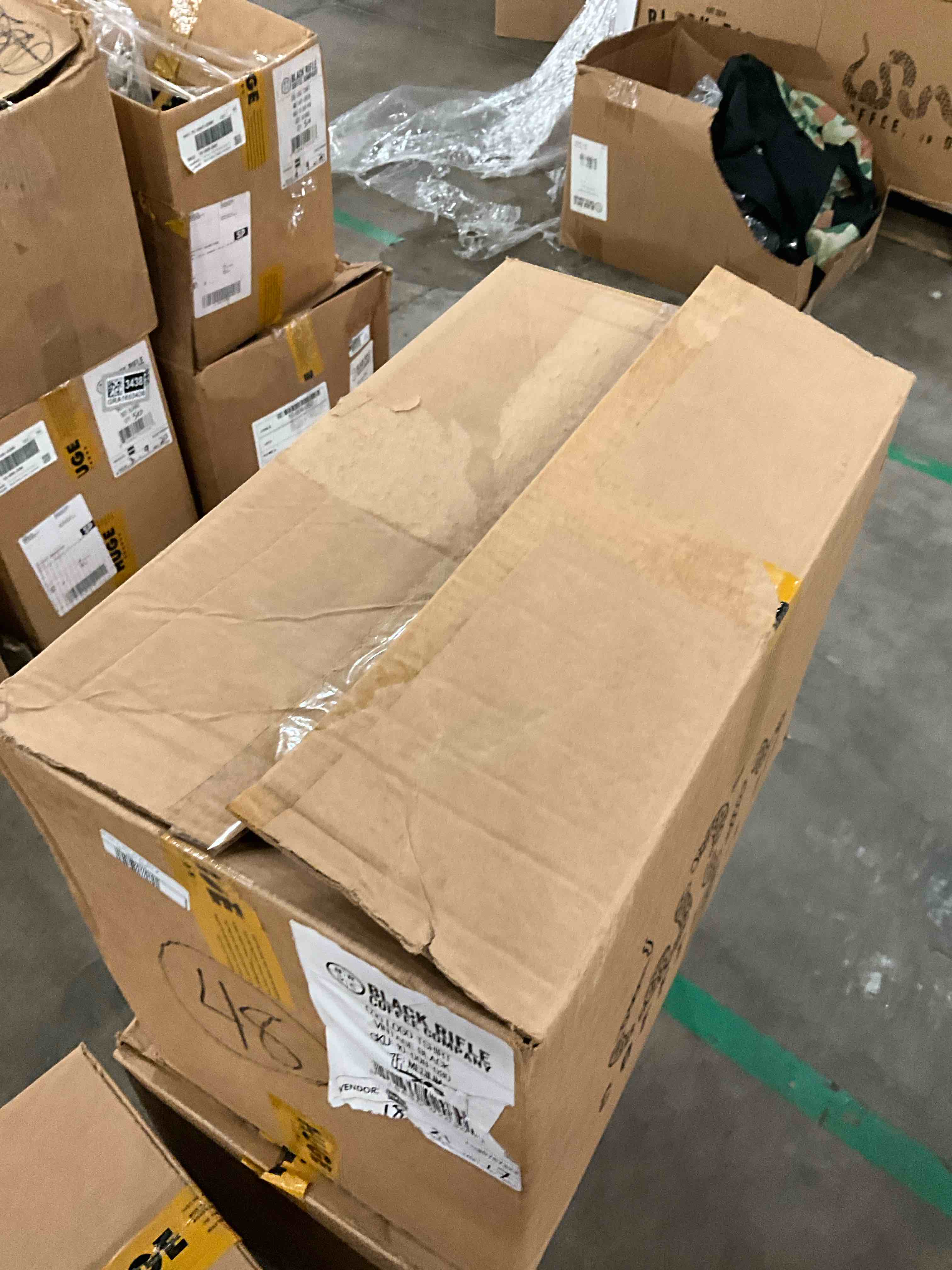 https://s3.amazonaws.com/lotting-images-prod/bidfta/GRA1653440_1754334654106.jpeg
