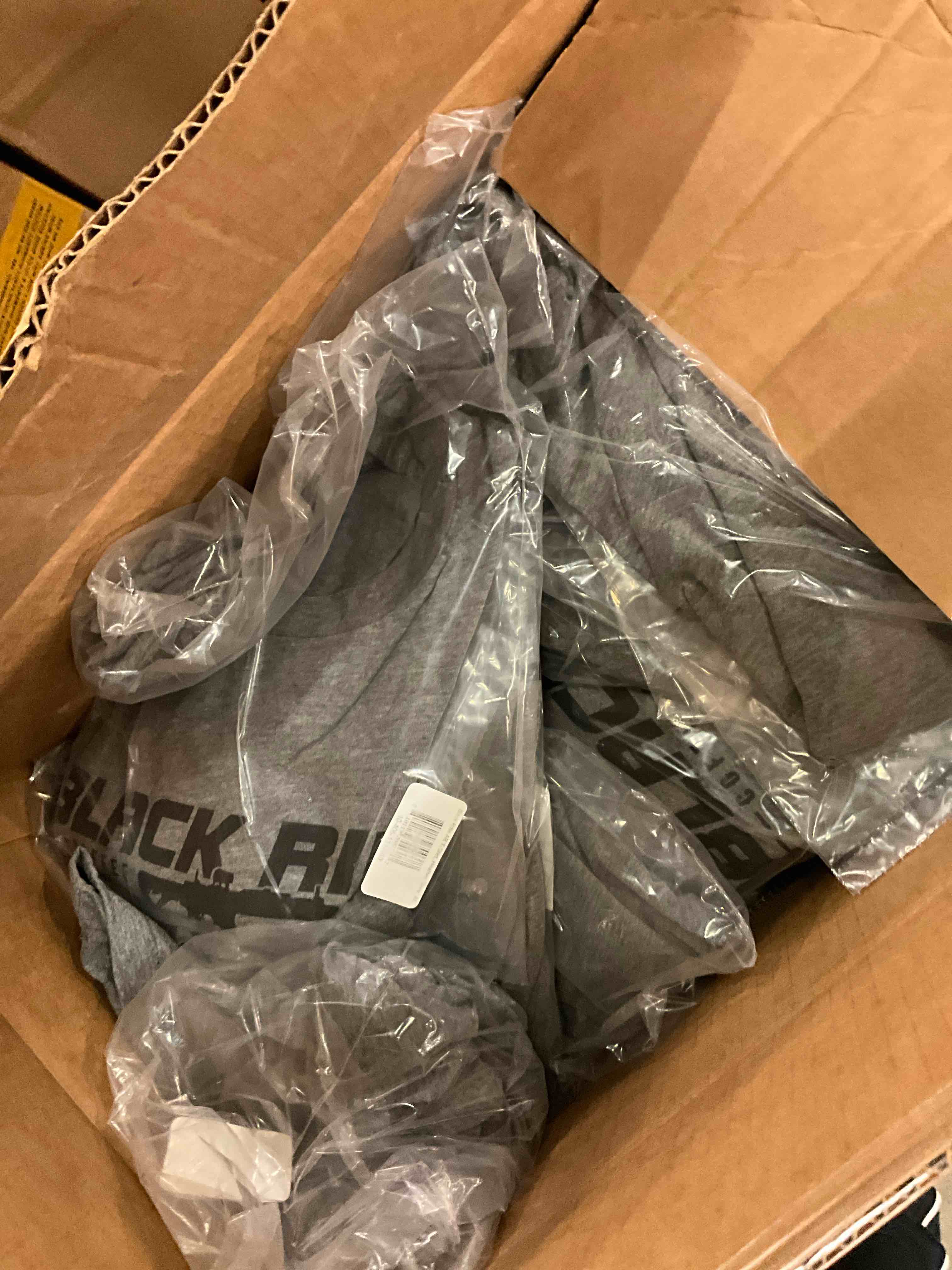 https://s3.amazonaws.com/lotting-images-prod/bidfta/GRA1653452_1754337281695.jpeg